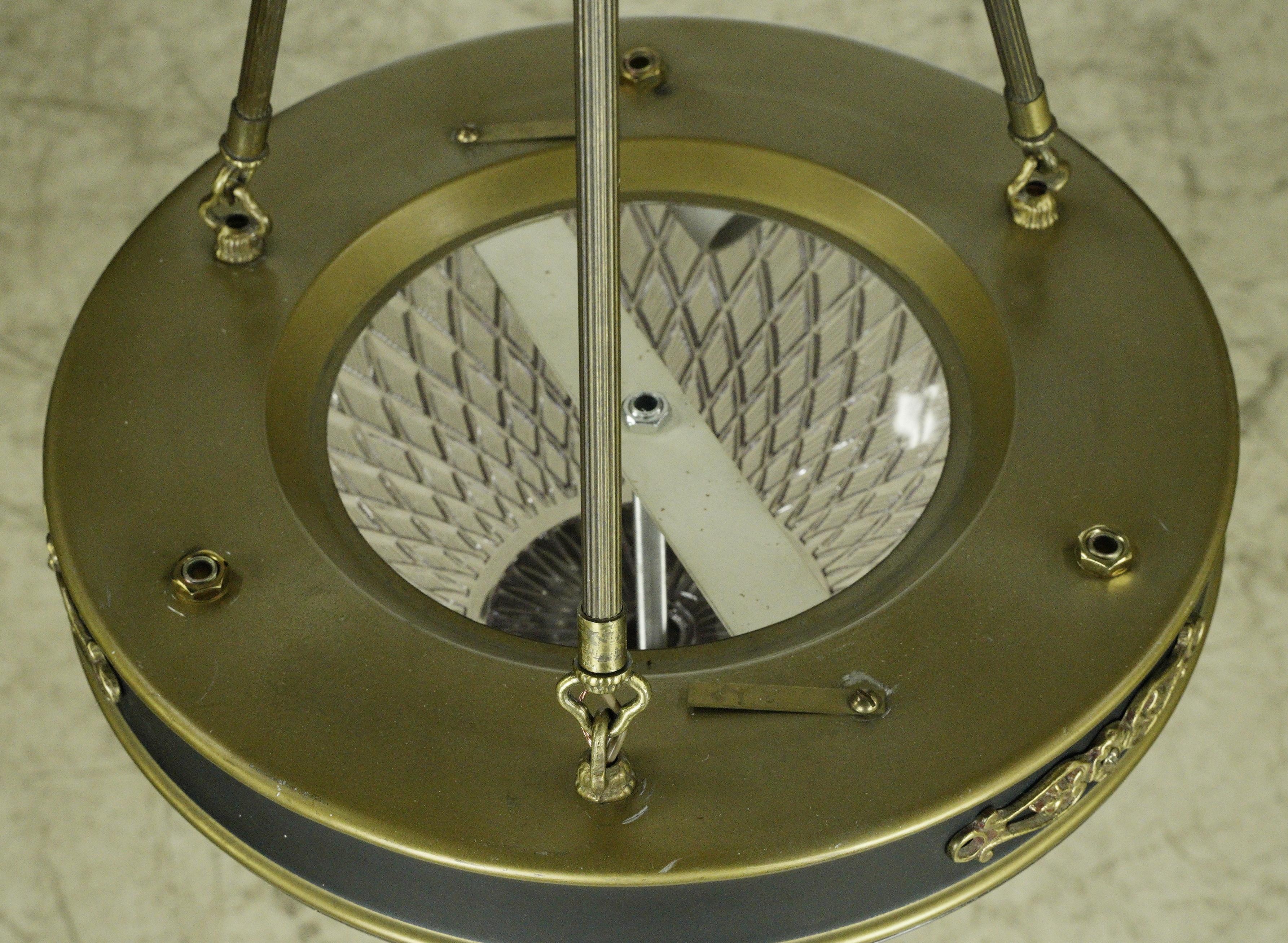 NYC Waldorf Astoria Hotel Empire Suspension Chandelier Pendentif en vente 3