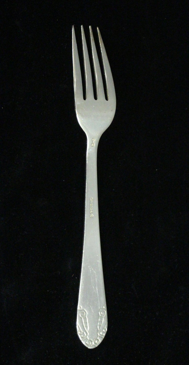 Nyc Waldorf Astoria Hotel Silver Plated Eight Piece Dinner Knife And Fork Set For Sale At 1stdibs