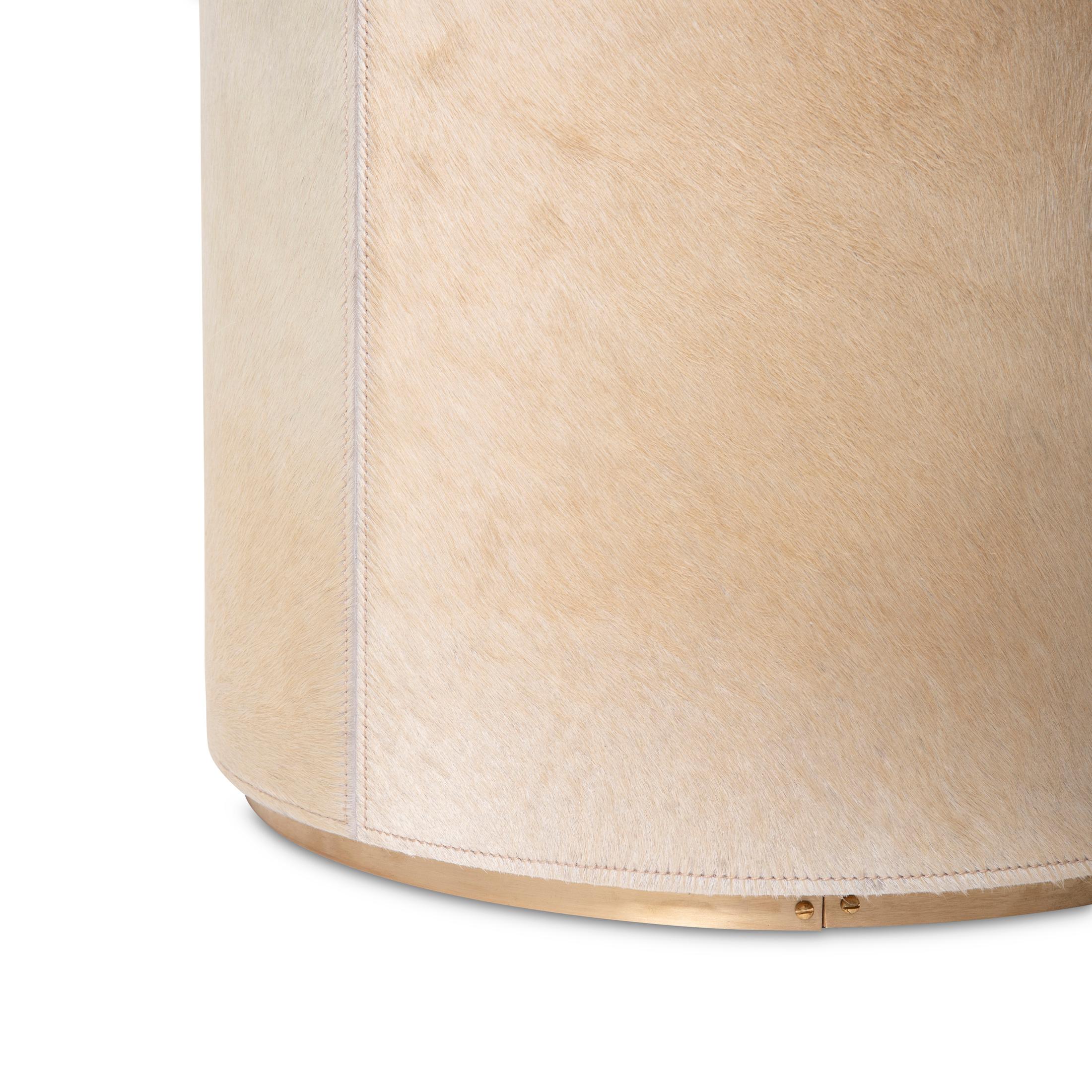 Table Nyla - Peau de vache crème en vente 3