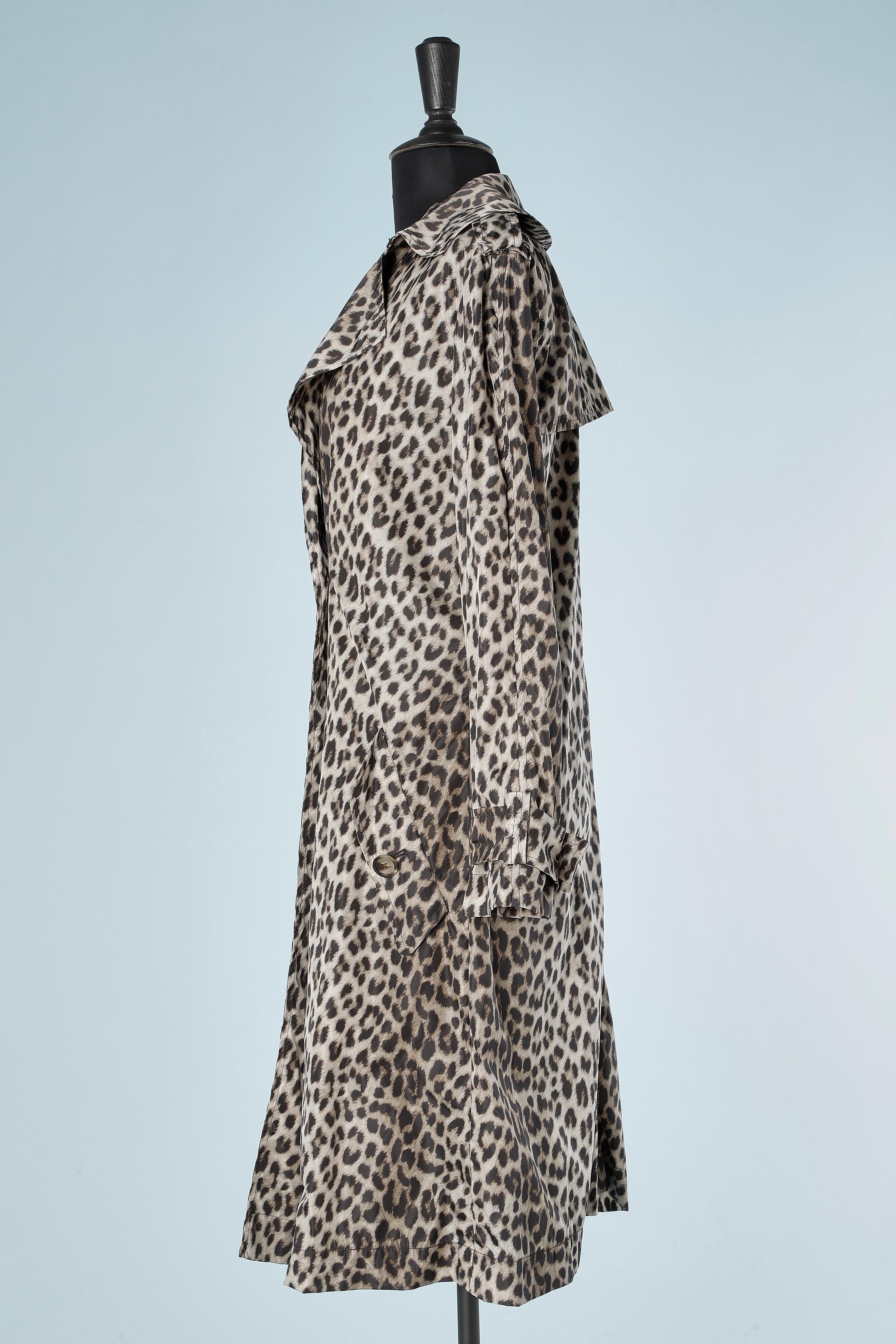 Nylon leopard printed double-breasted trench-coat Lanvin by Alber Elbaz 2010 For Sale 1