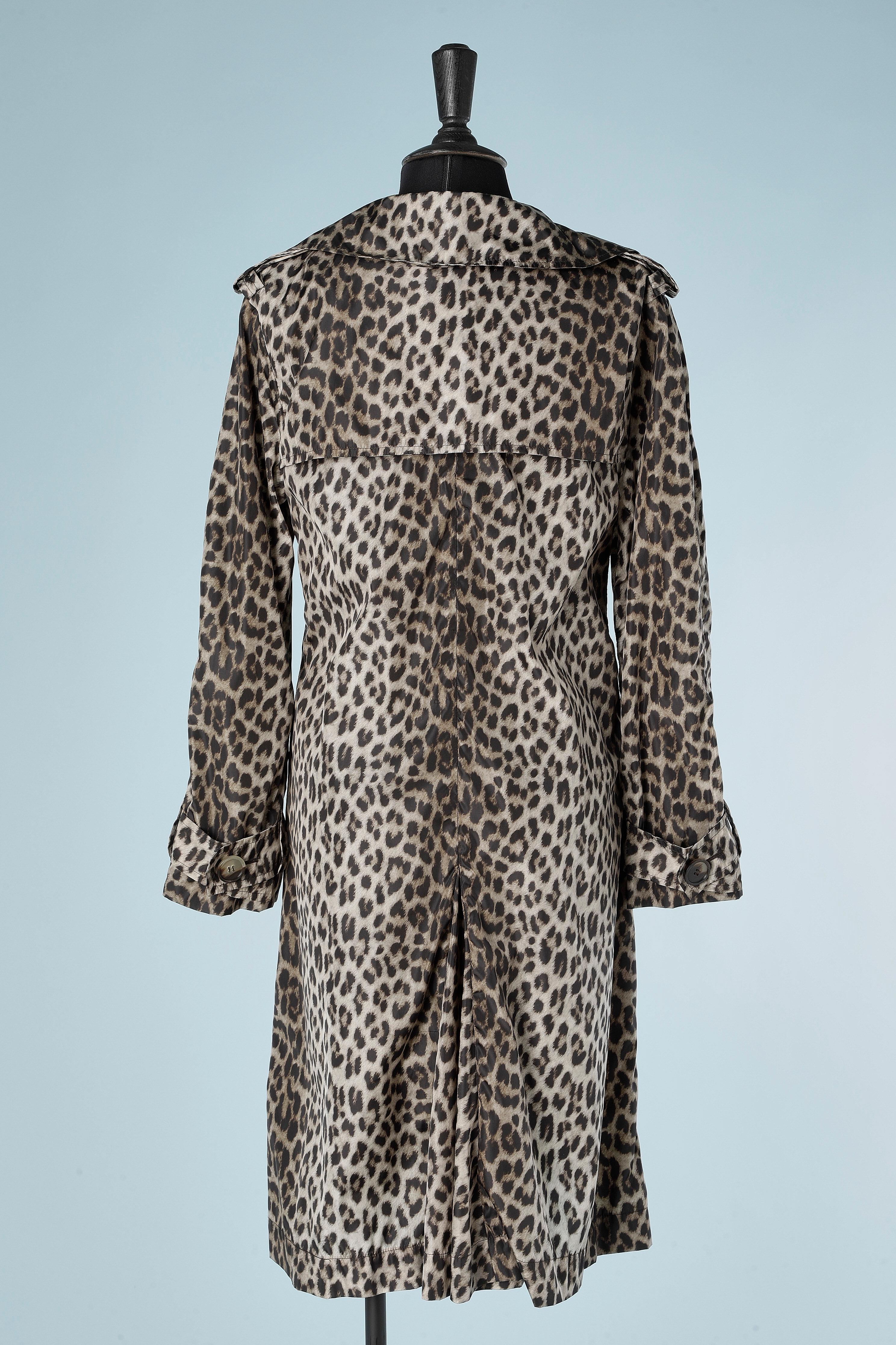 Nylon leopard printed double-breasted trench-coat Lanvin by Alber Elbaz 2010 For Sale 2