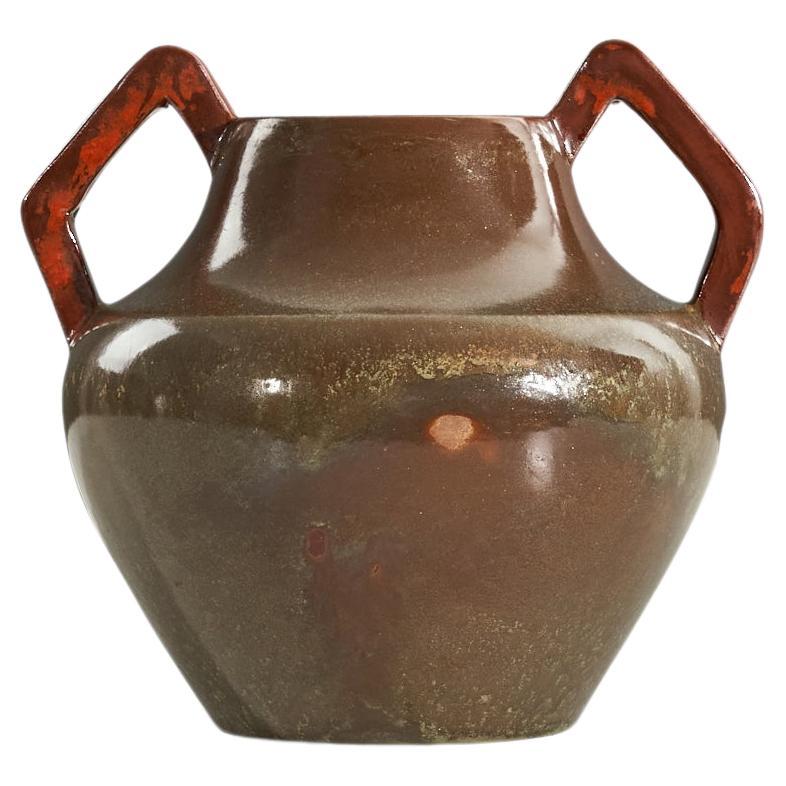 Nyman & Nyman, Vase, Brown Glazed Stoneware, Höganäs, Sweden 1940s For Sale