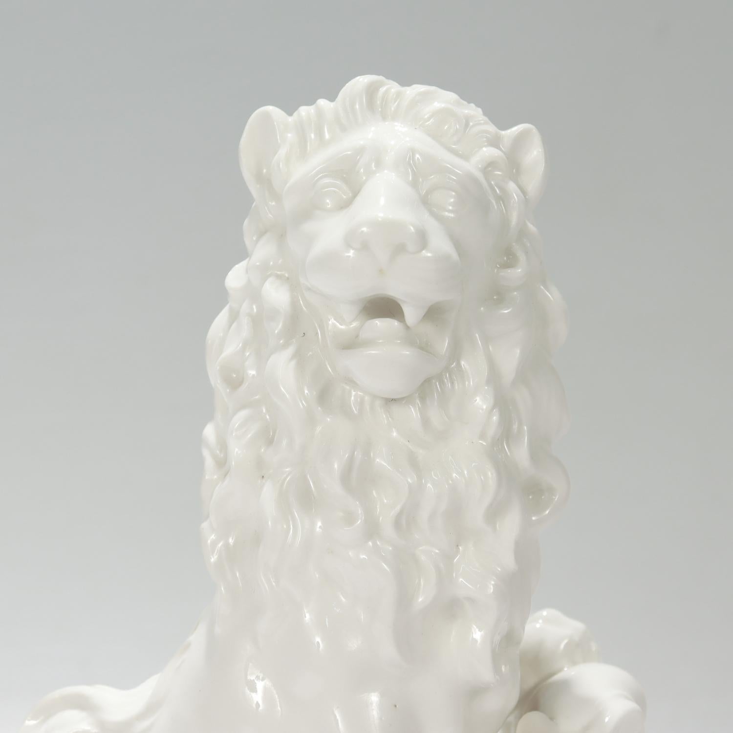 Nymphenburg Blanc de Chine Figurilla de porcelana 