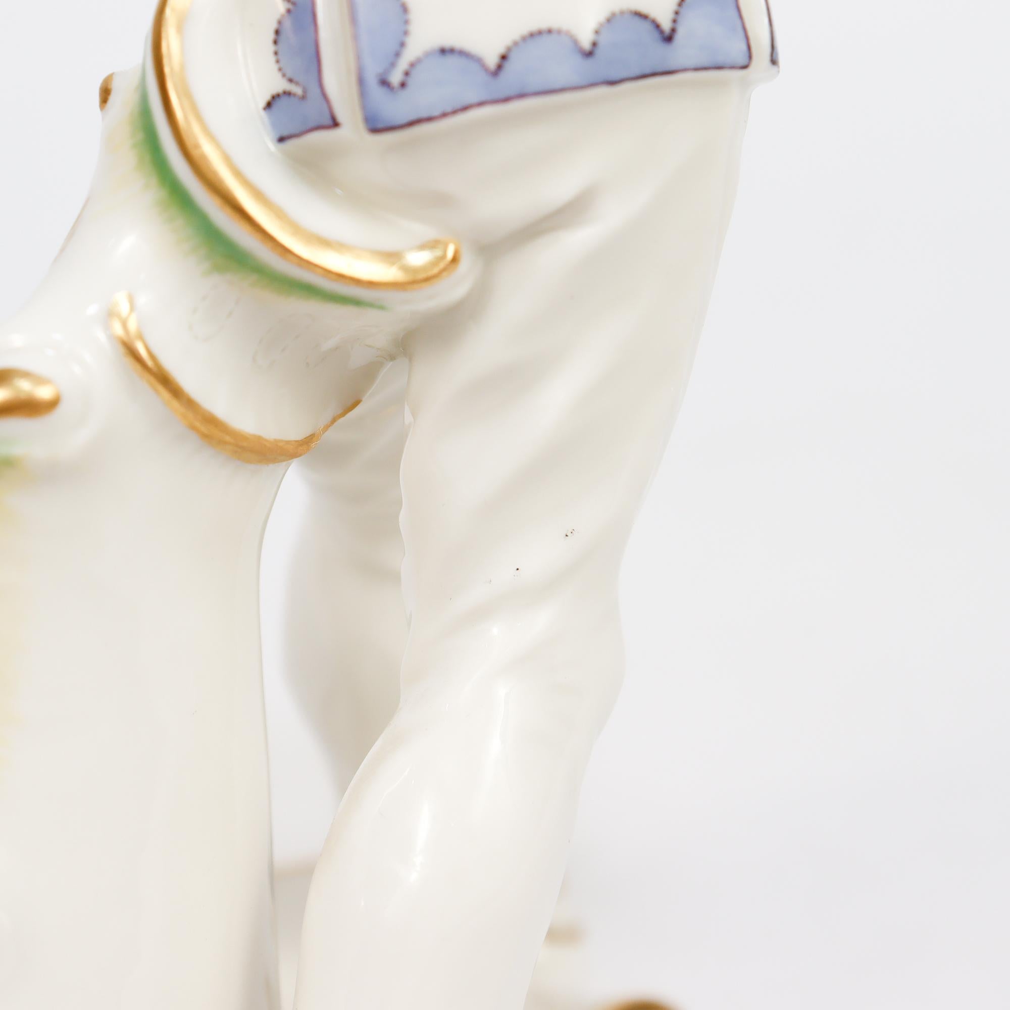 Nymphenburg Porcelain Commedia Dell'Arte Figure de Pierrot en porcelaine en vente 4