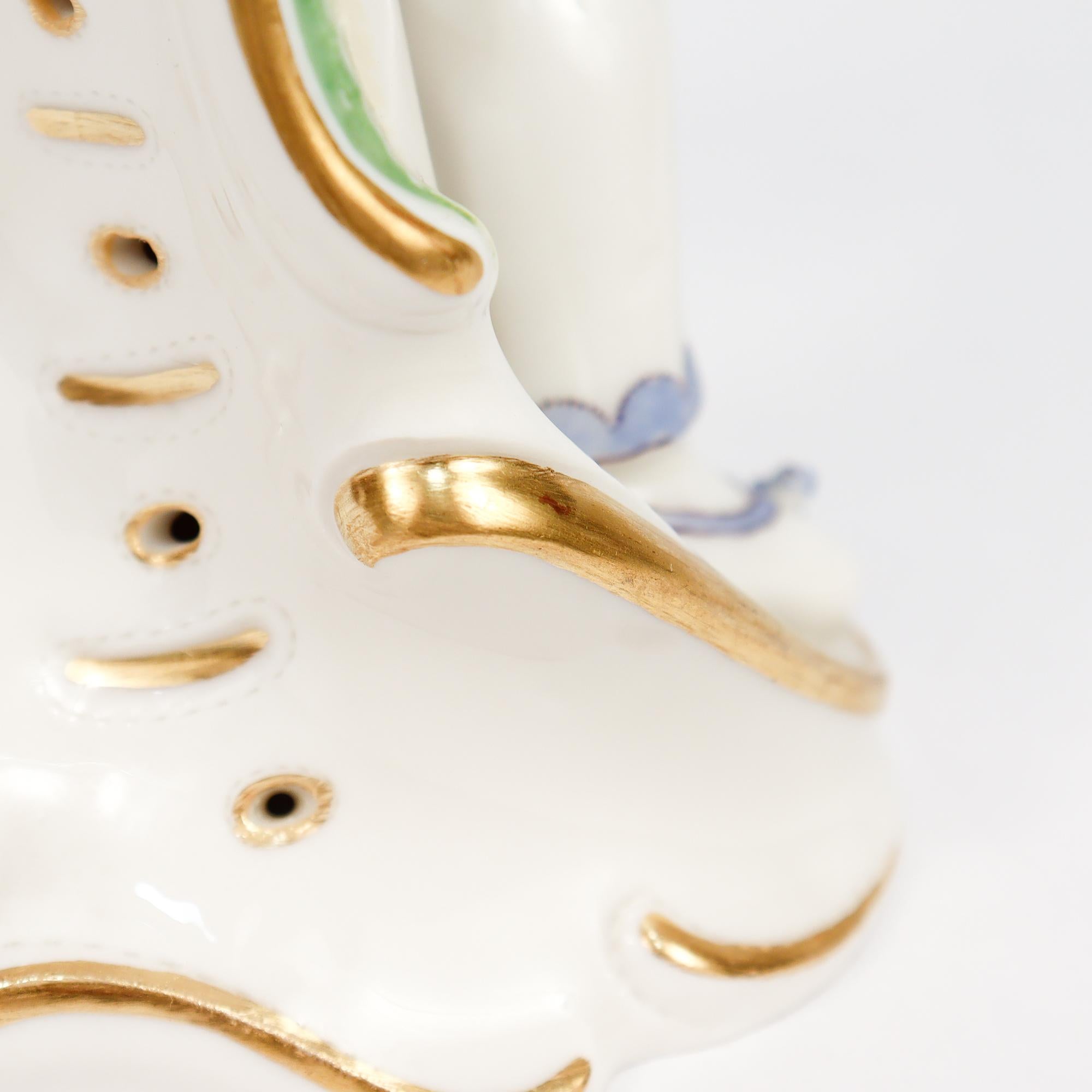 Nymphenburg Porcelain Commedia Dell'Arte Figure de Pierrot en porcelaine en vente 5