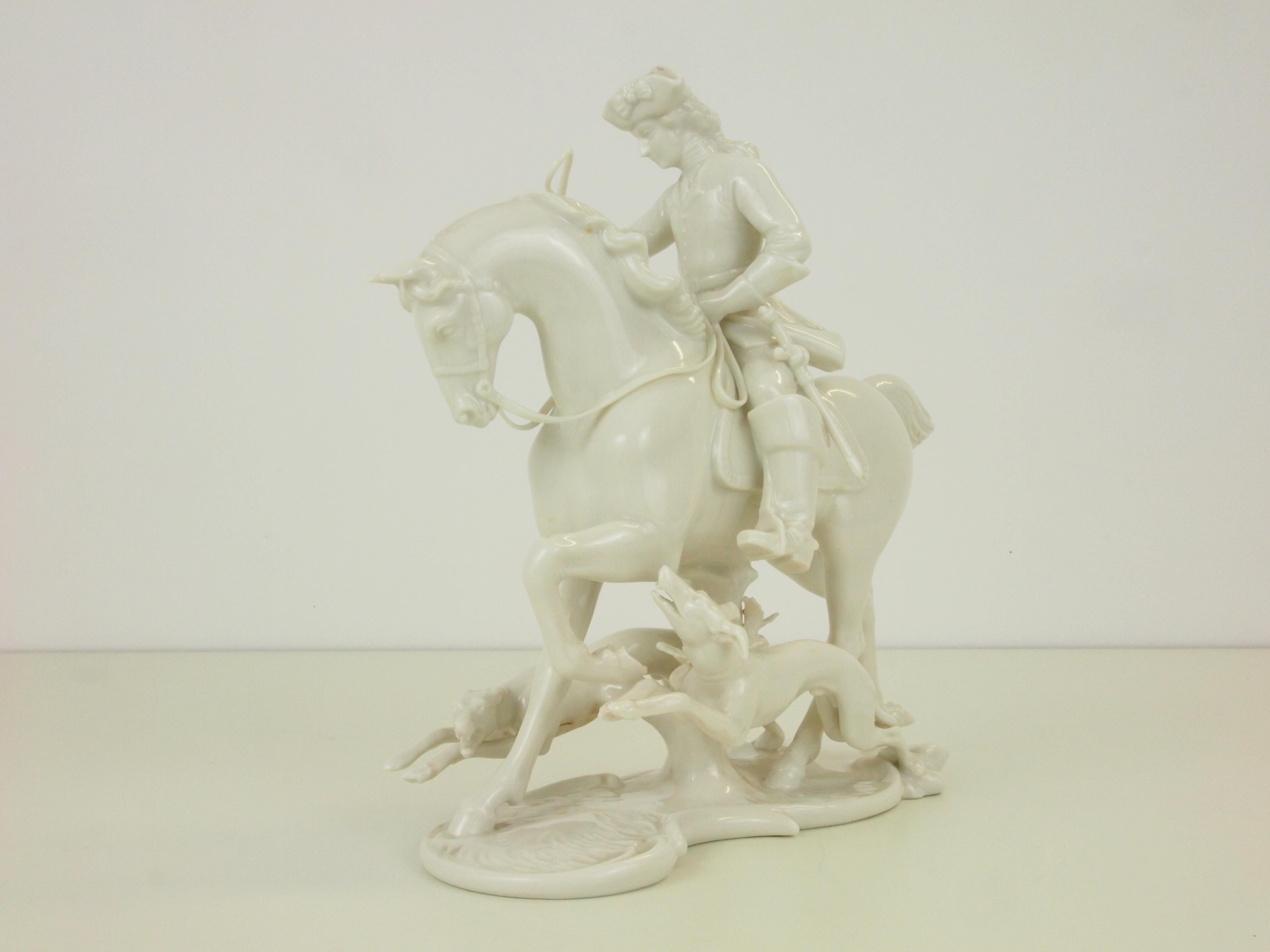 Nymphenburg Porcelain Figurine Depicting a Horse Rider in a Hunting Scene In Good Condition For Sale In Hilversum, Noord Holland