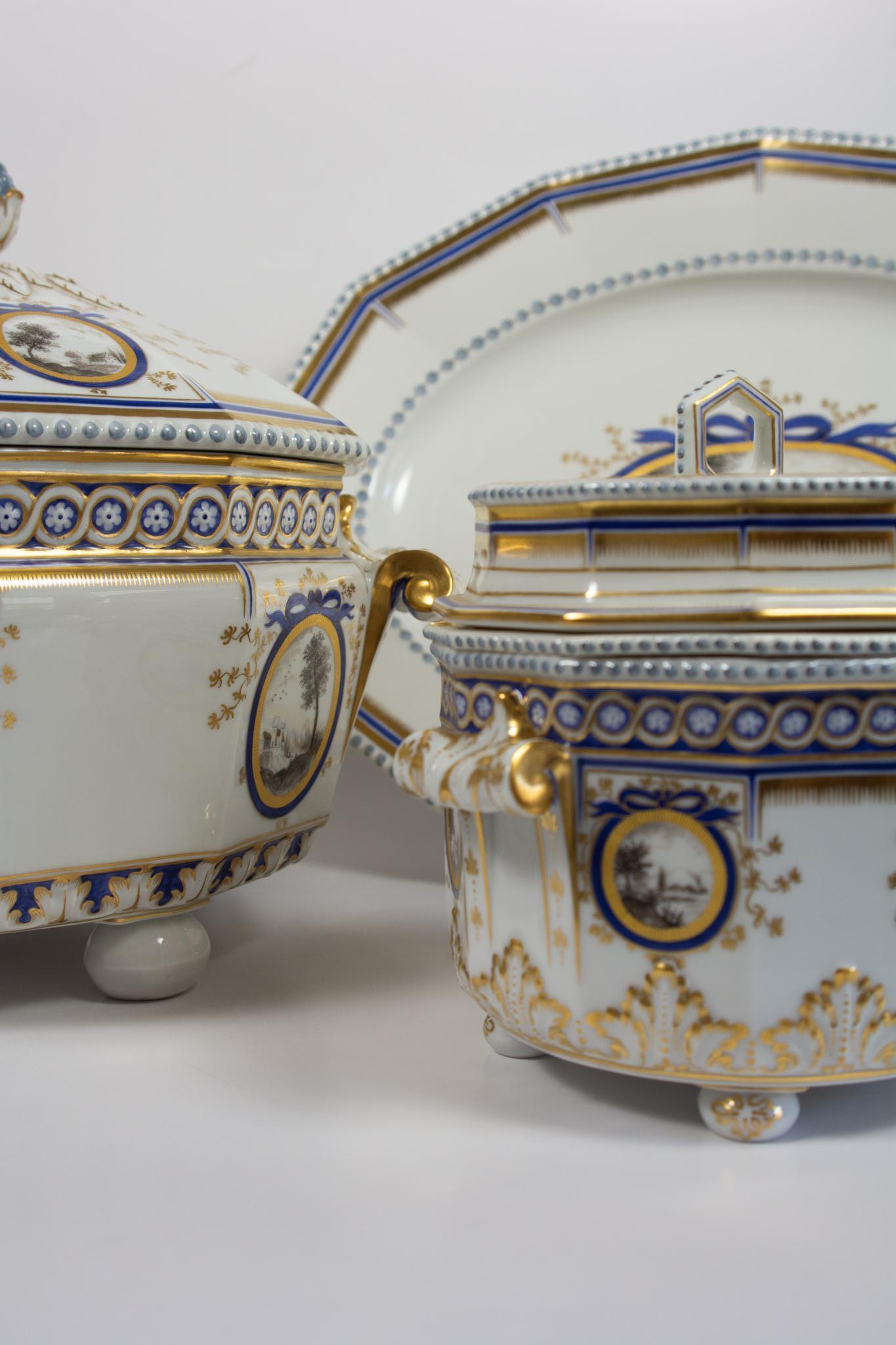 Nymphenburg Porcelain Perlenkönigsservice für 12 Königsservice Perl 70 Pieces im Angebot 10
