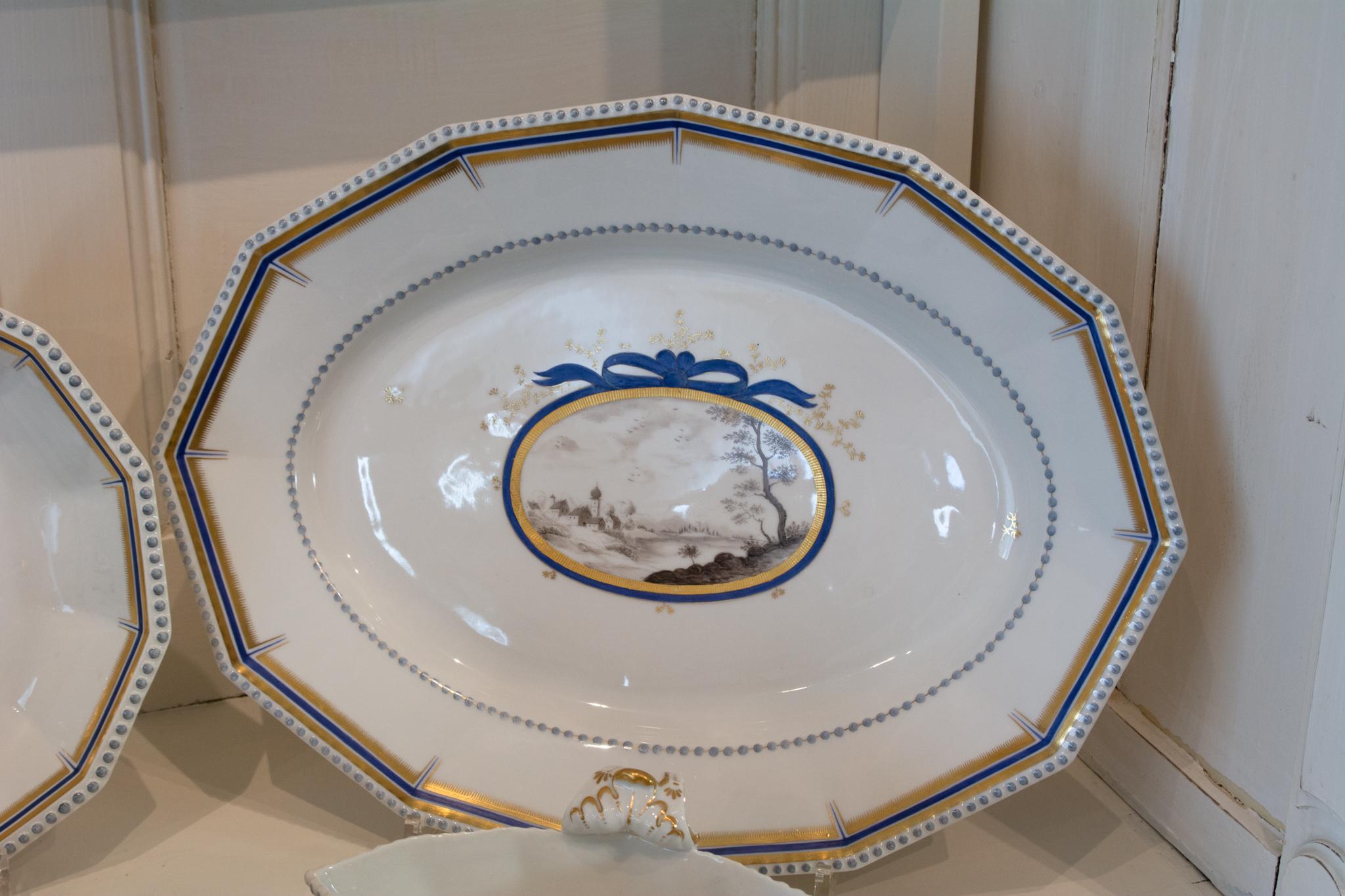 Nymphenburg Porcelain Perlenkönigsservice für 12 Königsservice Perl 70 Pieces im Angebot 12