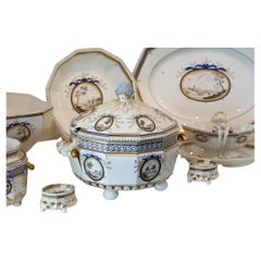 Nymphenburg Porcelain Servicio de rey de perlas para 12 Königsservice Perl 70 piezas