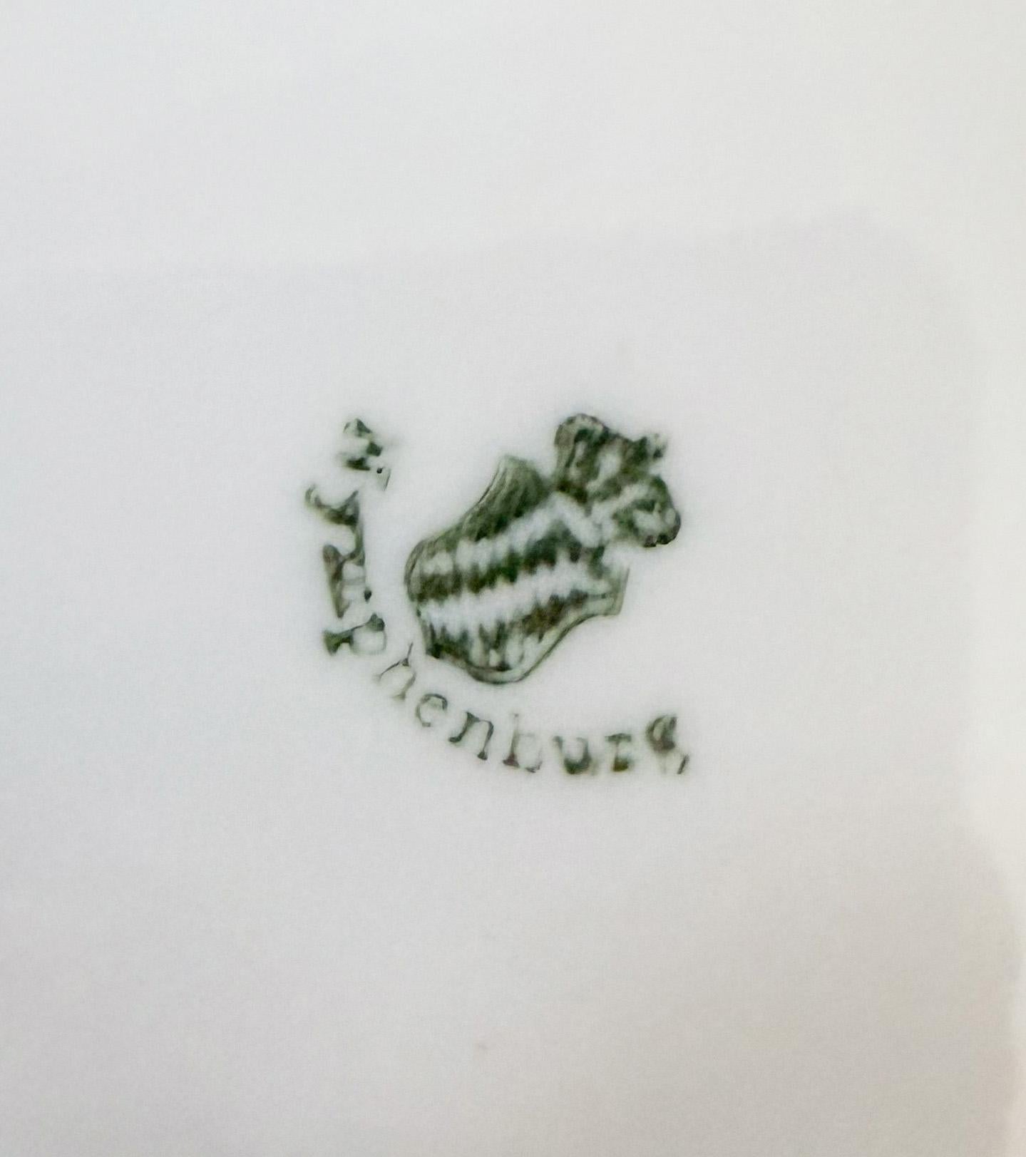 Nymphenburg Porcelain Tureen With Lemon Finial and Blue Green en vente 3