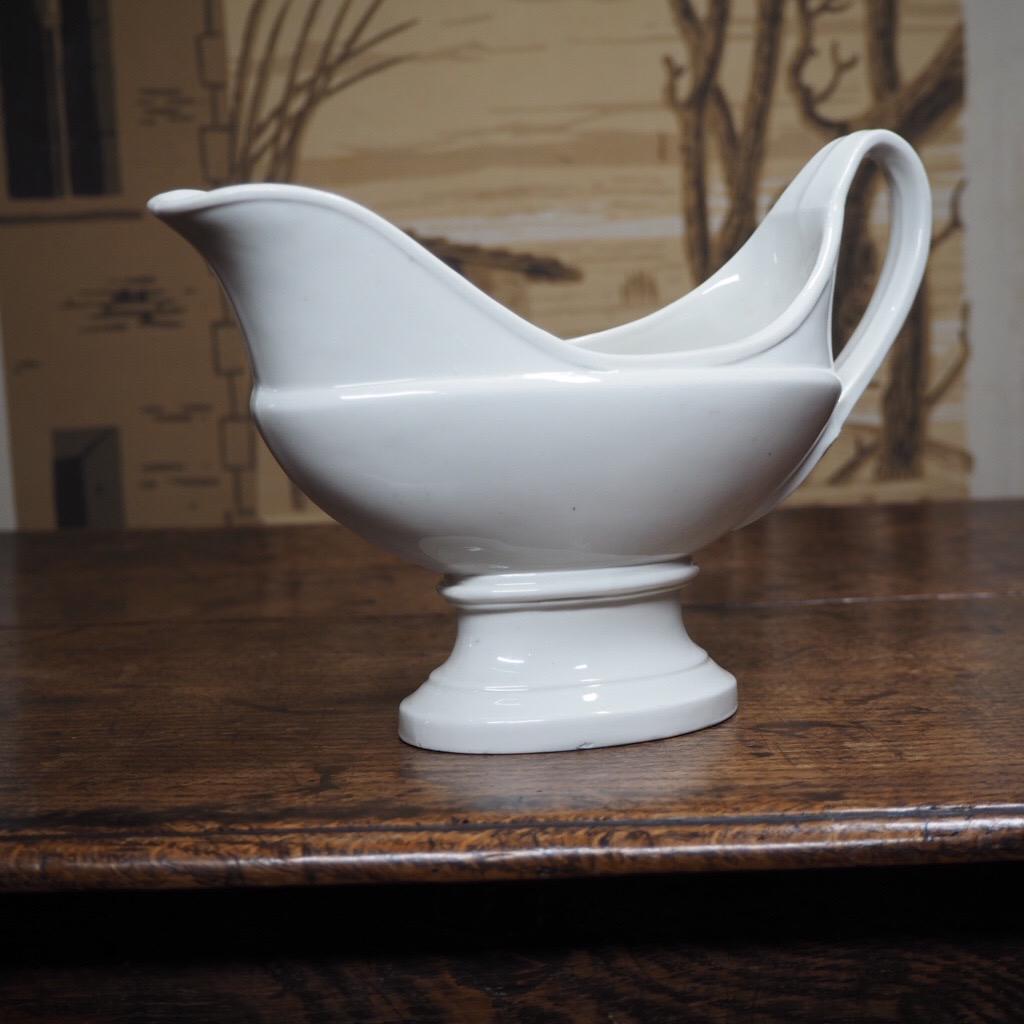 Nymphenburg Sauceboat, Neo-Classical Form, C. 1850 In Good Condition For Sale In Geelong, Victoria