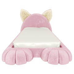 Nyra Cat Kids Bed in Pink Velvet – Luxury Children’s Furniture by MAGILORE