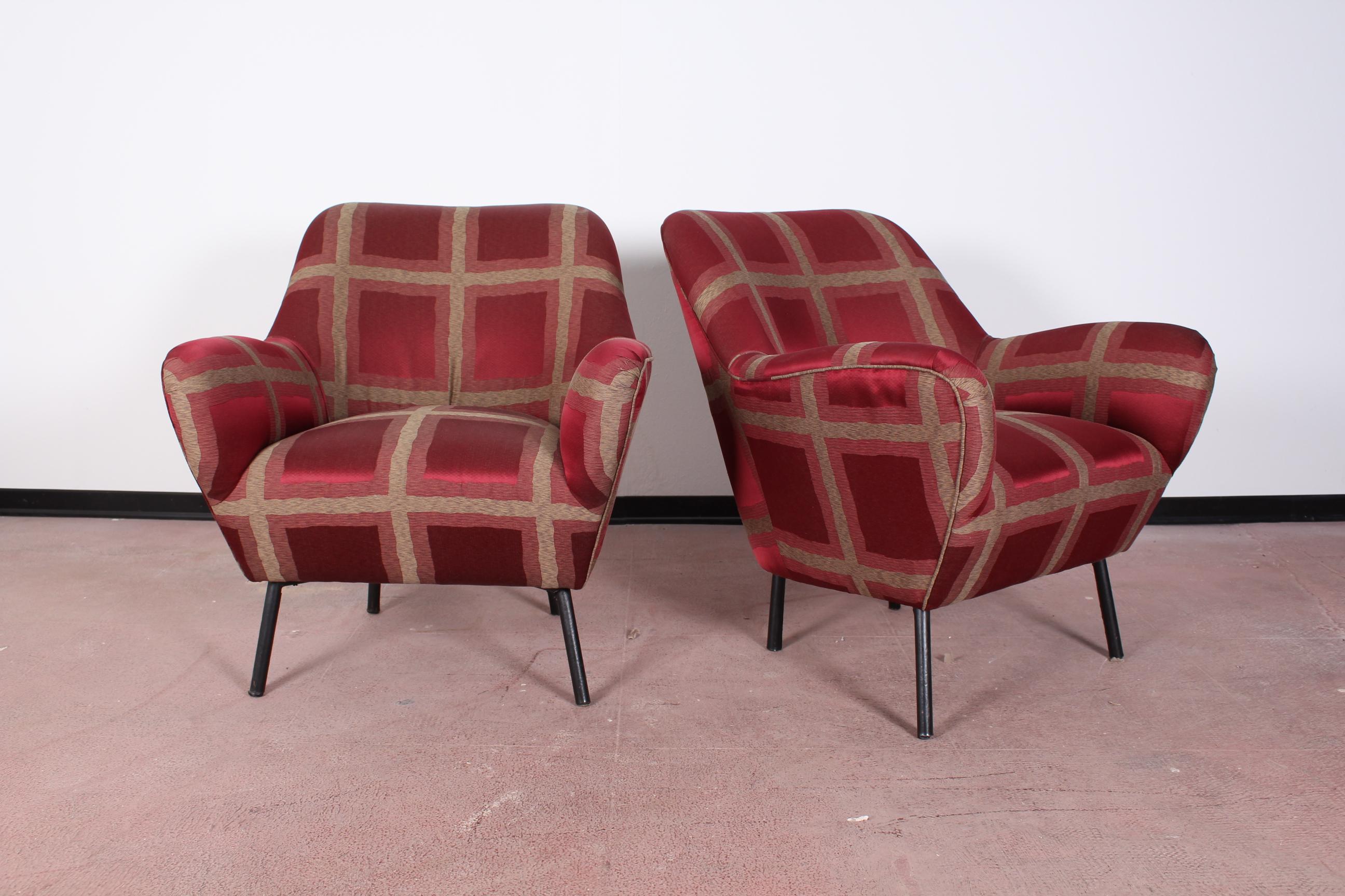 Mid-Century Modern O. Borsani Mid-Century Red Checked Satin Pair of Armchairs, Italy 1950s For Sale