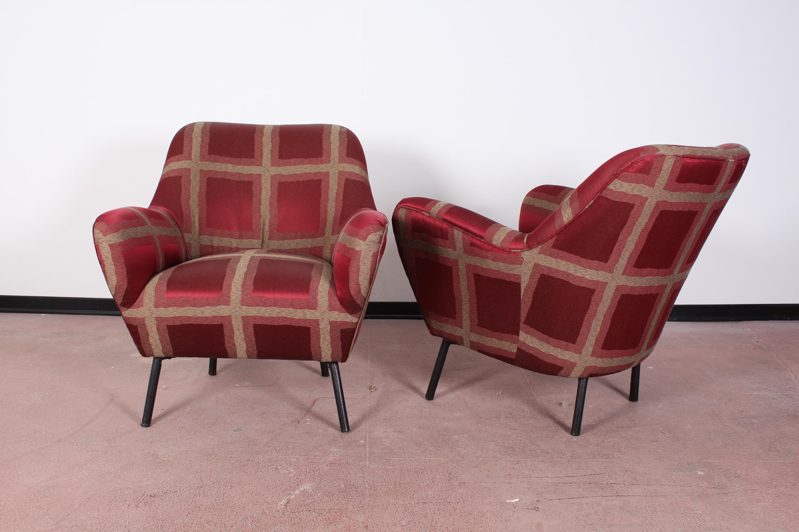 Fabric O. Borsani Mid-Century Red Checked Satin Pair of Armchairs, Italy 1950s For Sale