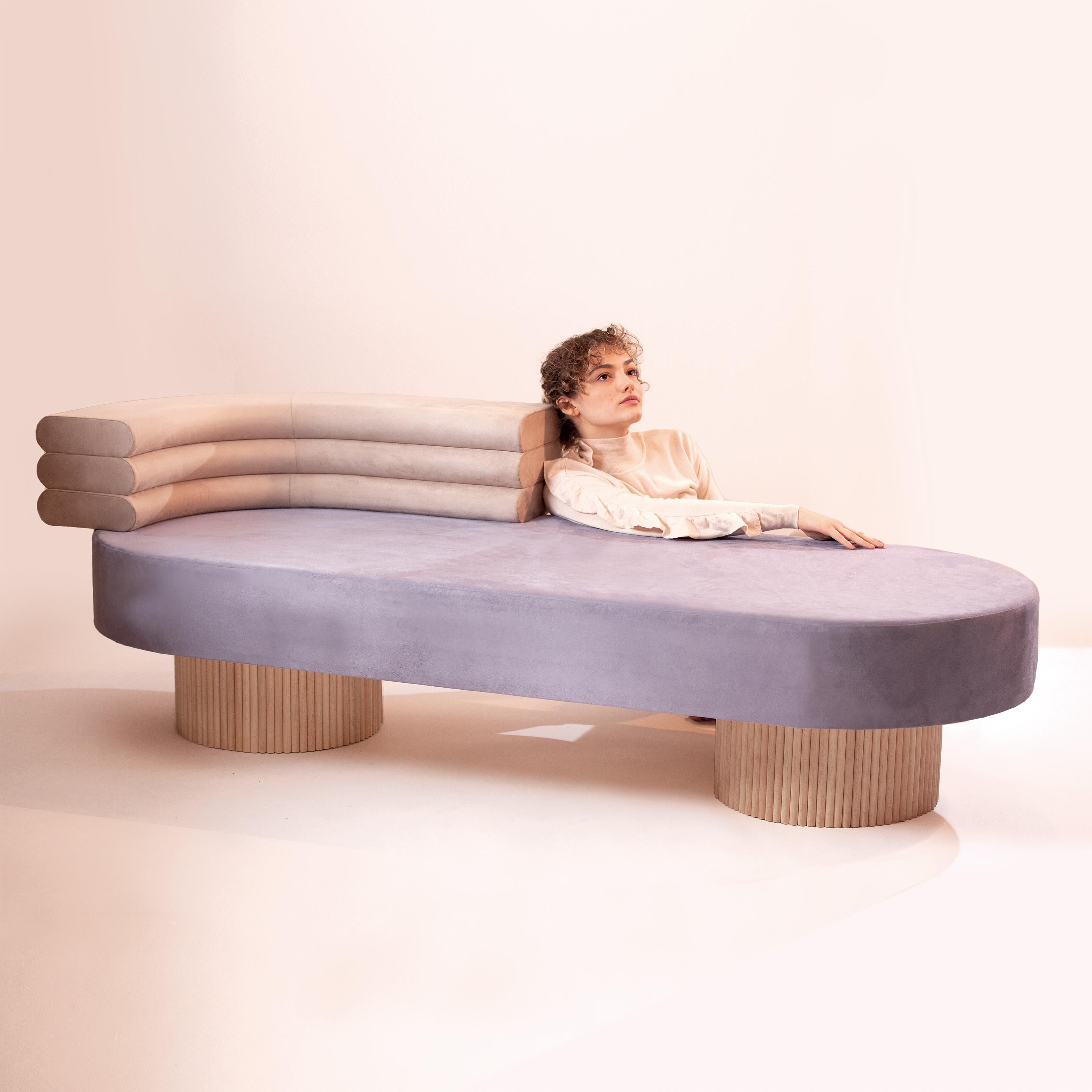 Hand-Crafted O Chaise Longue Contemporary Minimal Limited Edition in Sand and Light Indigo  For Sale