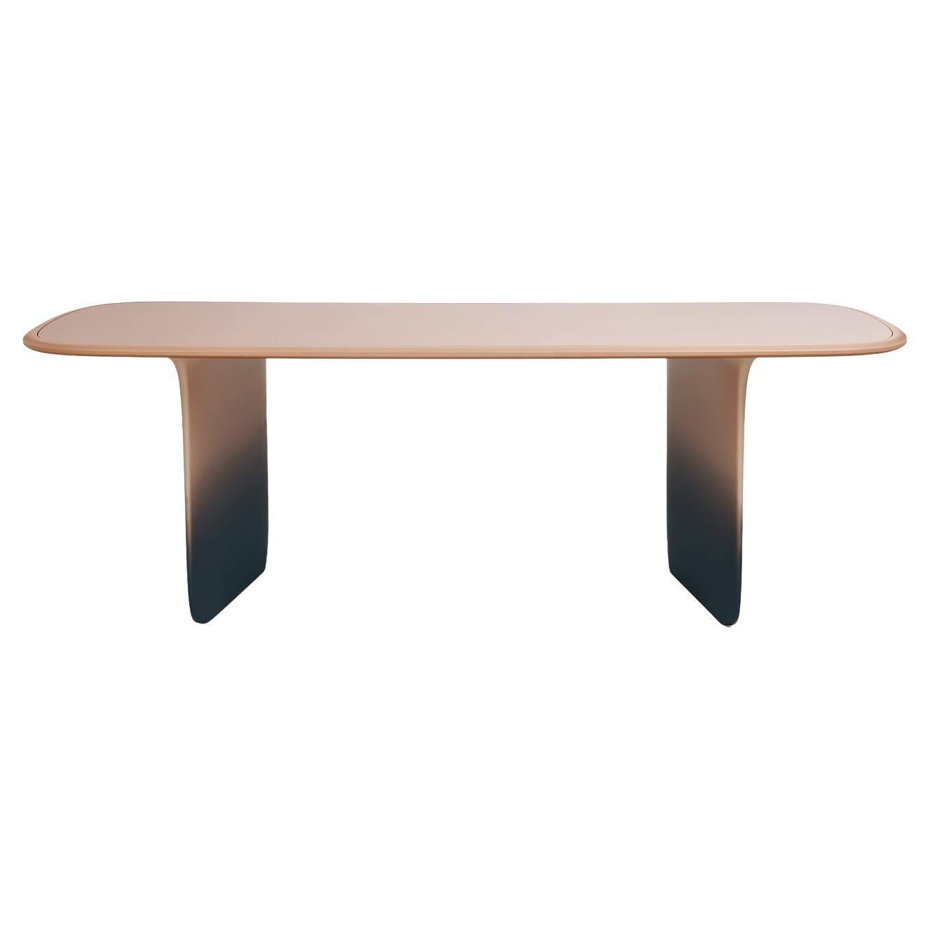 O dining table For Sale