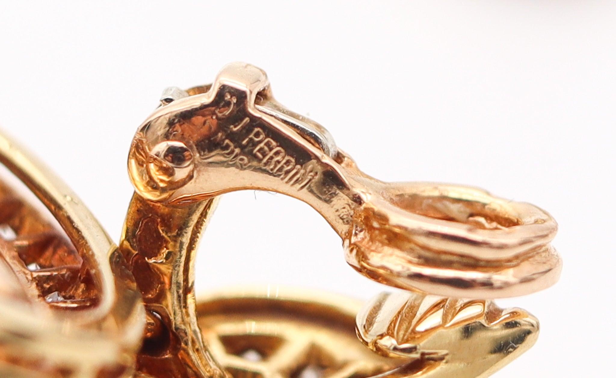 O. J. PERRIN Paris Dangle Drops Clips Earrings in 18Kt Gold With 2.82 Ctw In Excellent Condition For Sale In Miami, FL
