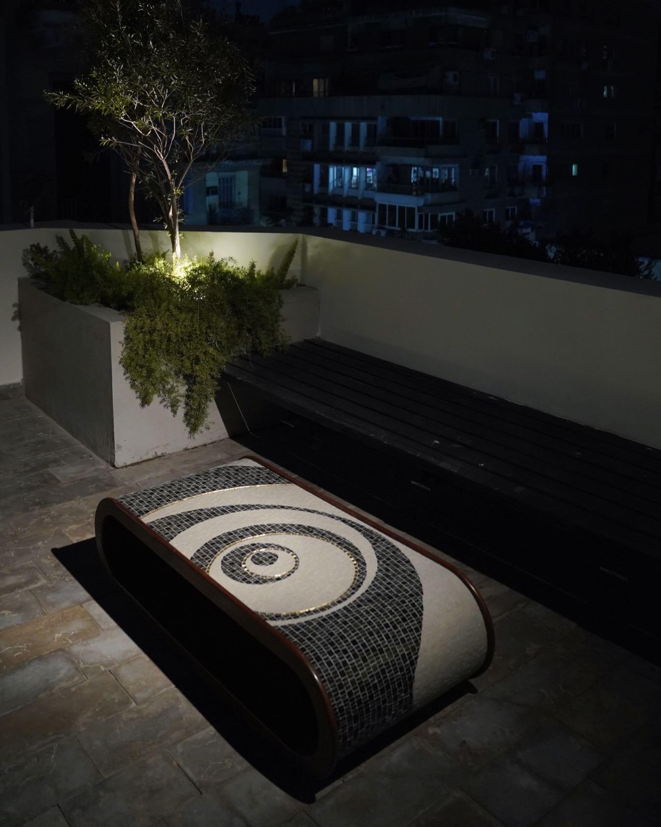 Table basse 'O' MOSAIC Neuf - En vente à Cairo, EG