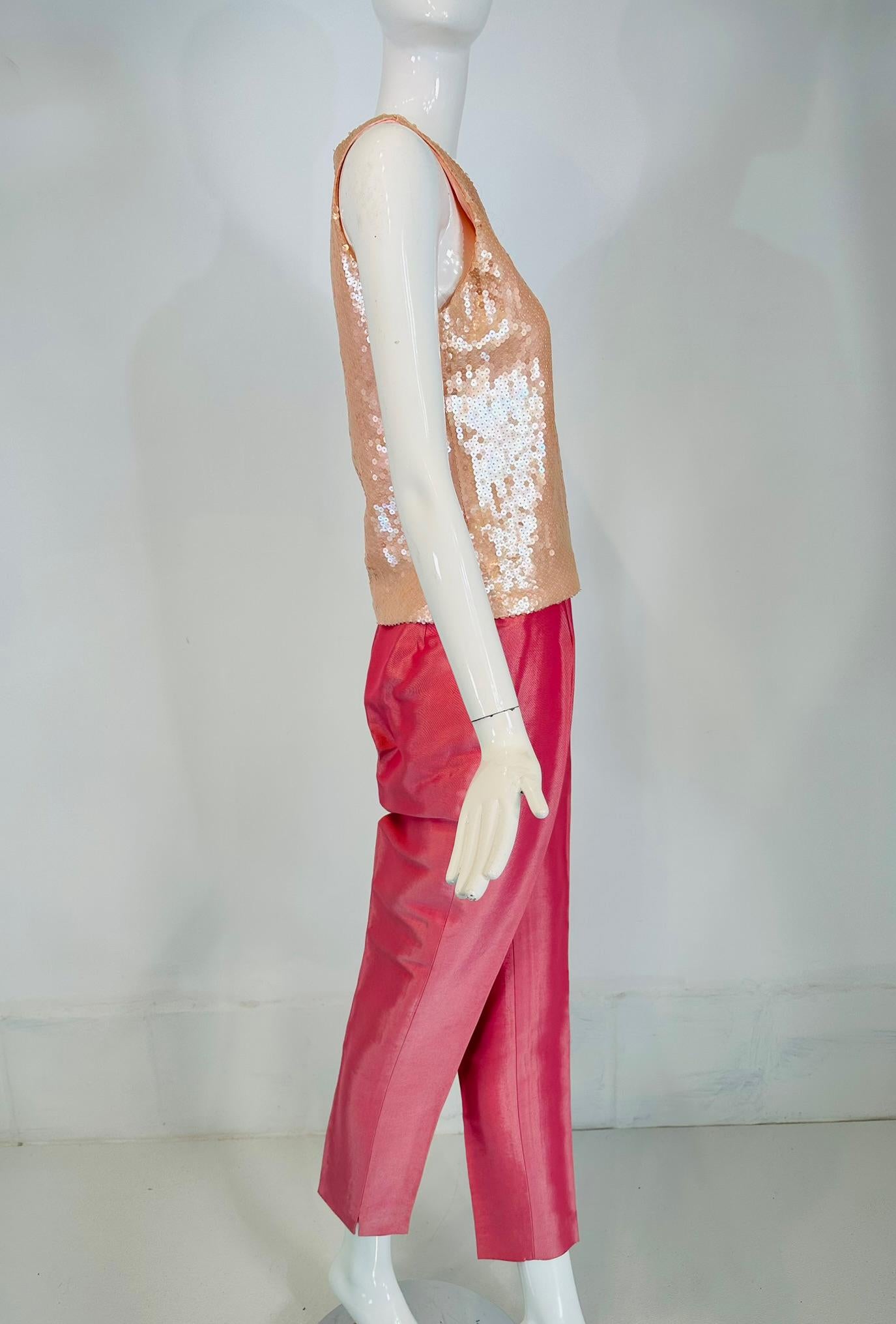 O Oscar, Oscar De La Renta 3 pezzi. Giacca e pantalone rosa con paillettes  Set di pantaloni  4 in vendita 10