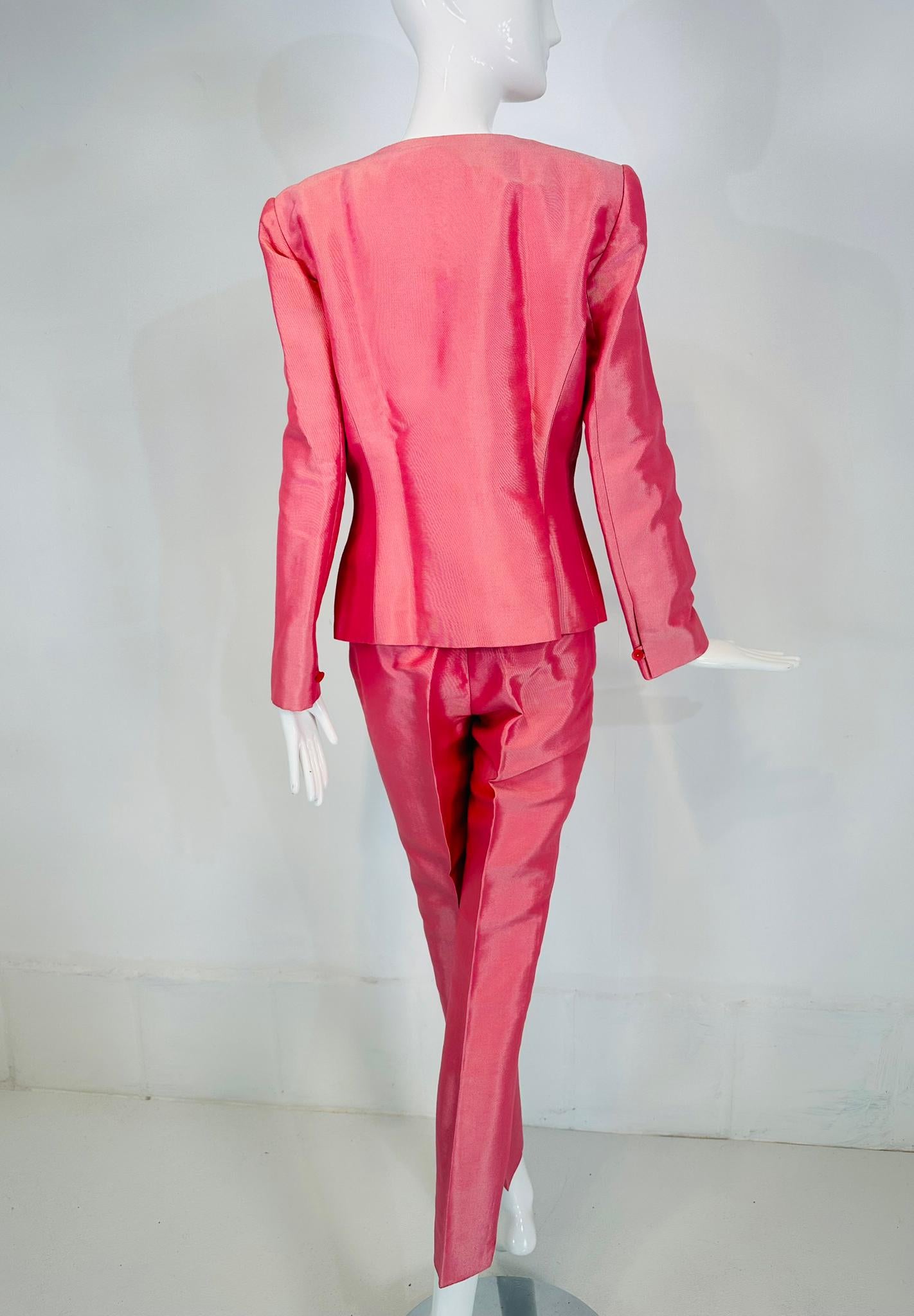 O Oscar, Oscar De La Renta 3 pezzi. Giacca e pantalone rosa con paillettes  Set di pantaloni  4 In condizioni buone in vendita a West Palm Beach, FL