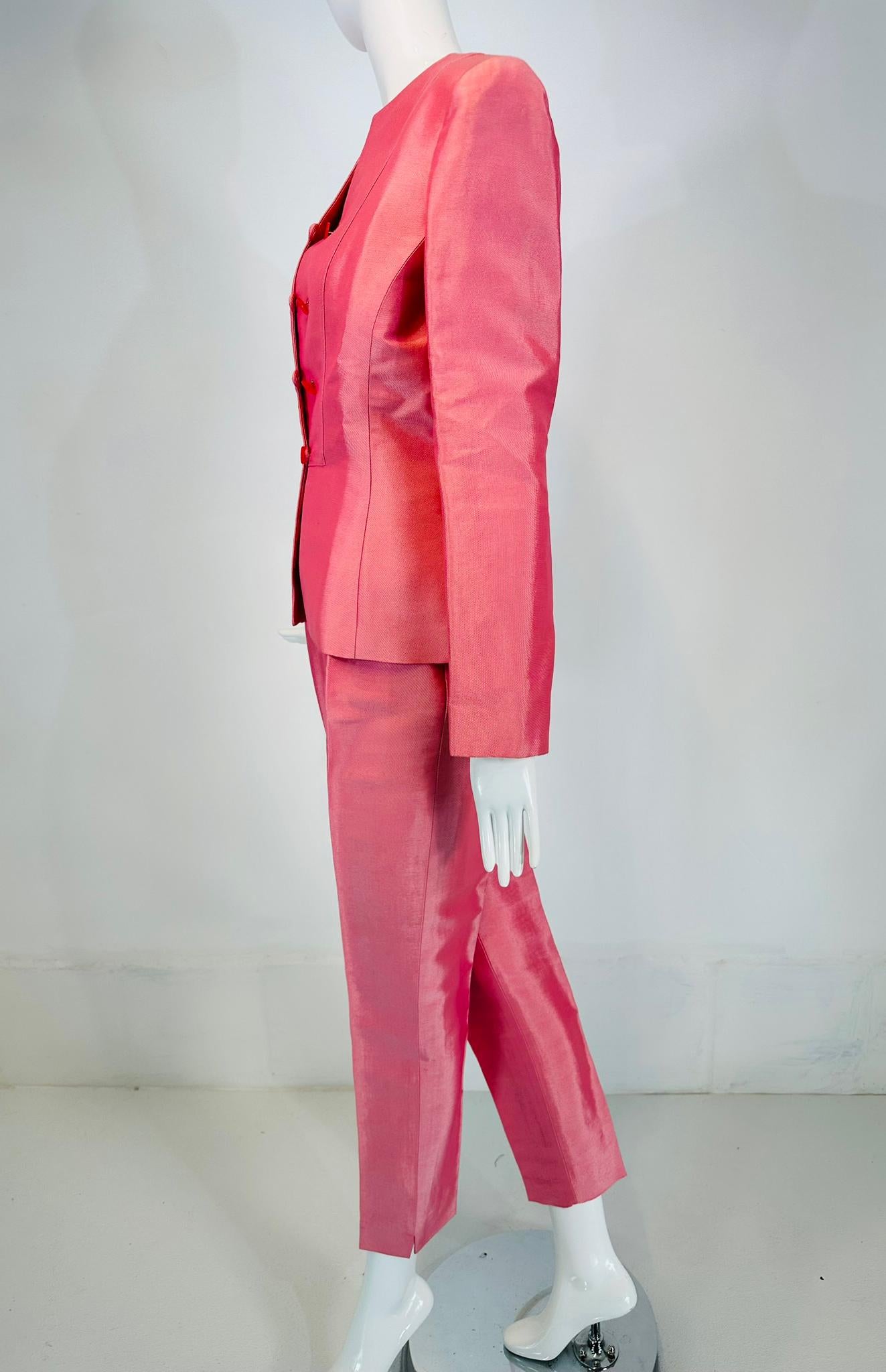 O Oscar, Oscar De La Renta 3 pezzi. Giacca e pantalone rosa con paillettes  Set di pantaloni  4 in vendita 1