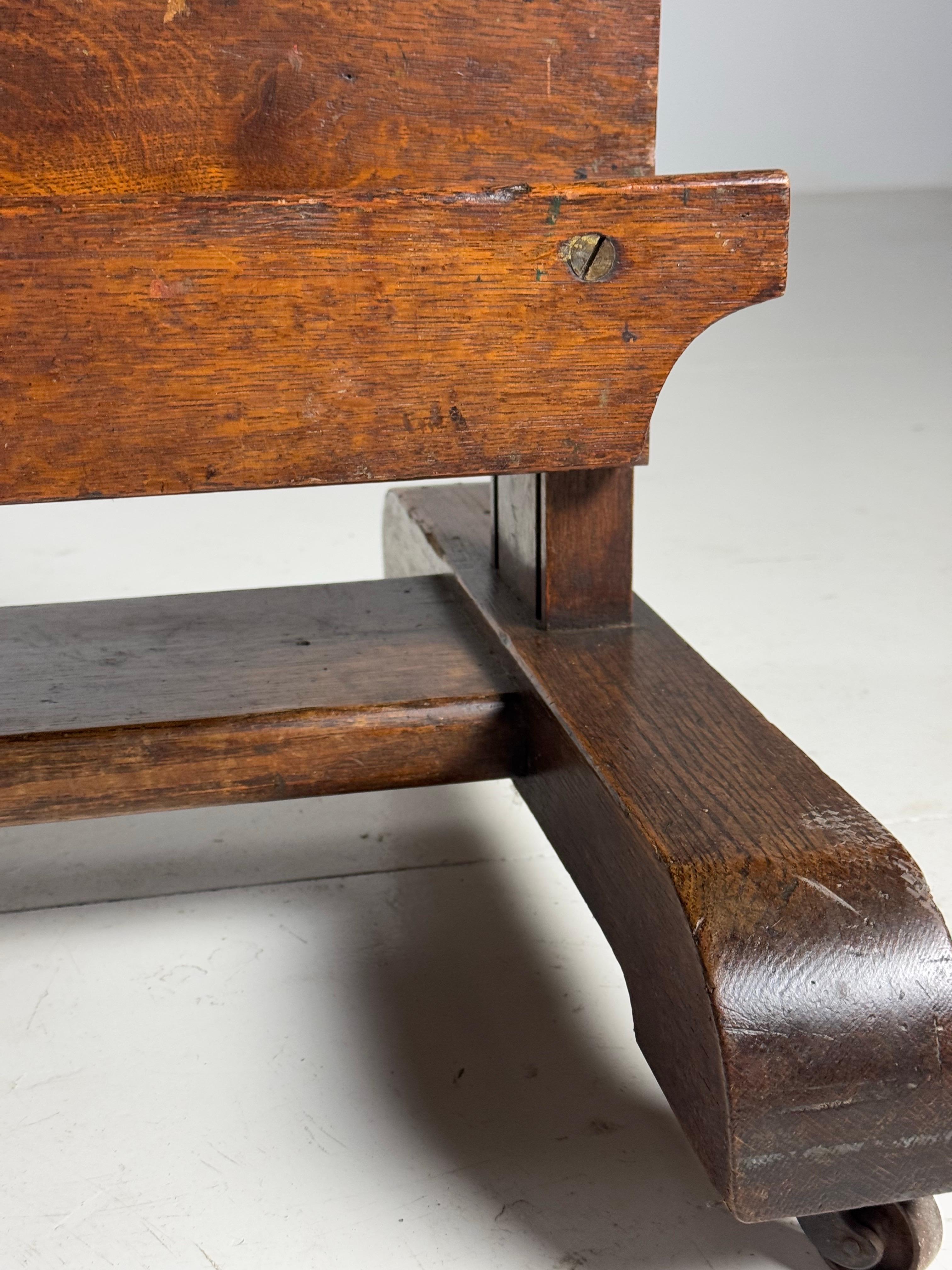 Cavalletto in Oak del XIX secolo in vendita 9