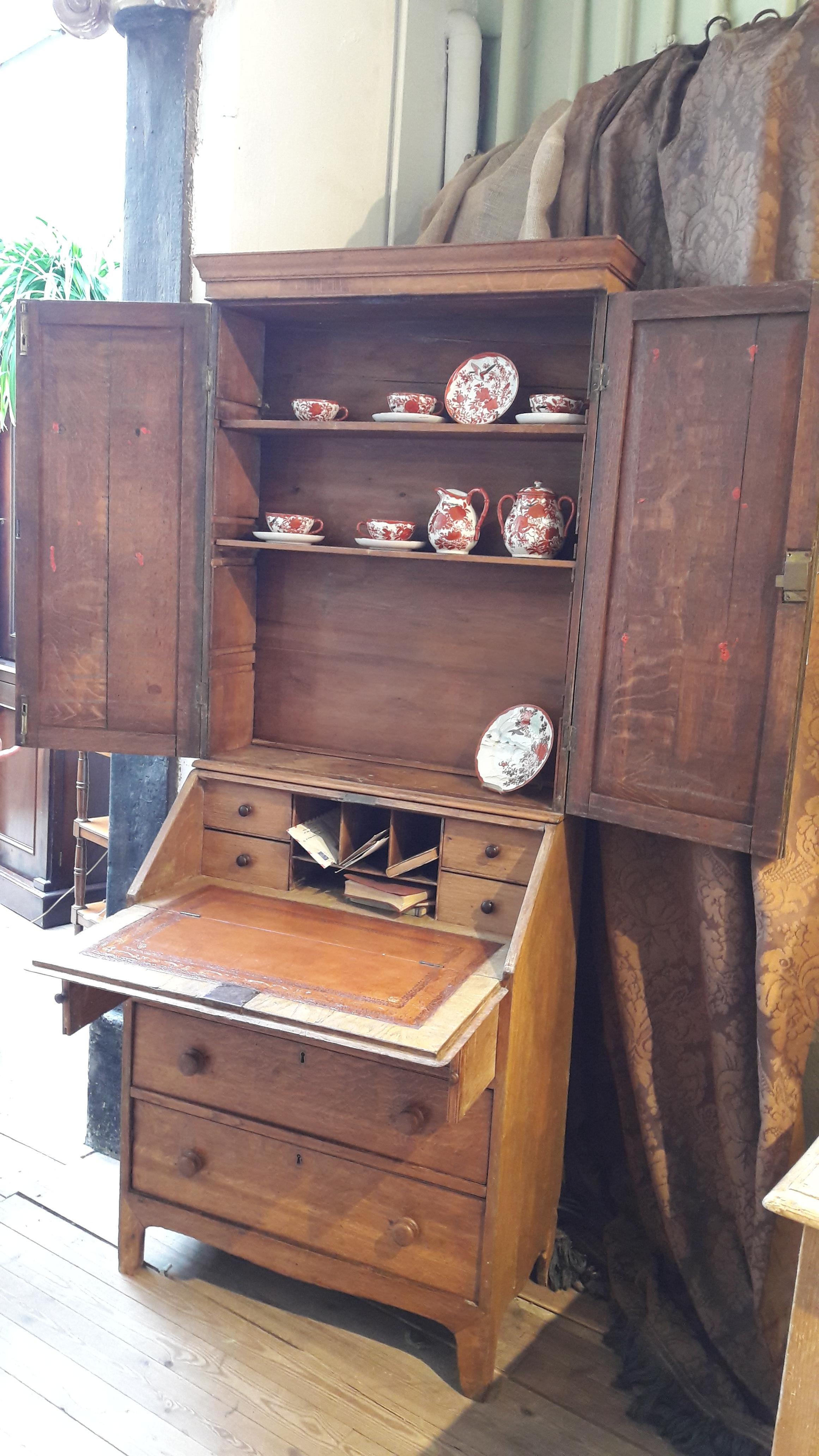 Oak 19th Century Secretaire Bookcase For Sale 1