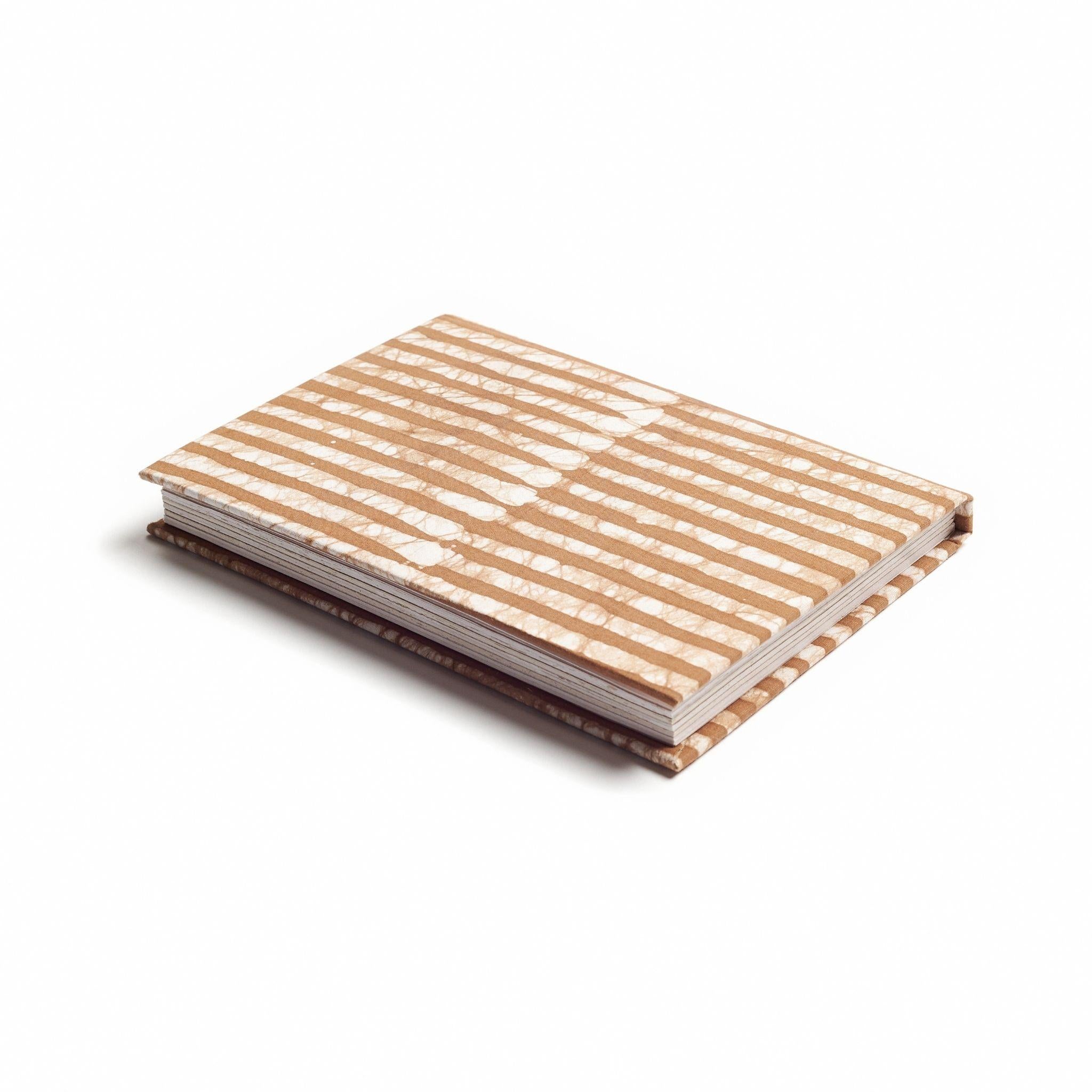 Indien Oak, un journal artisanal fait à la main et sans déchets avec du papier fait à la main en vente