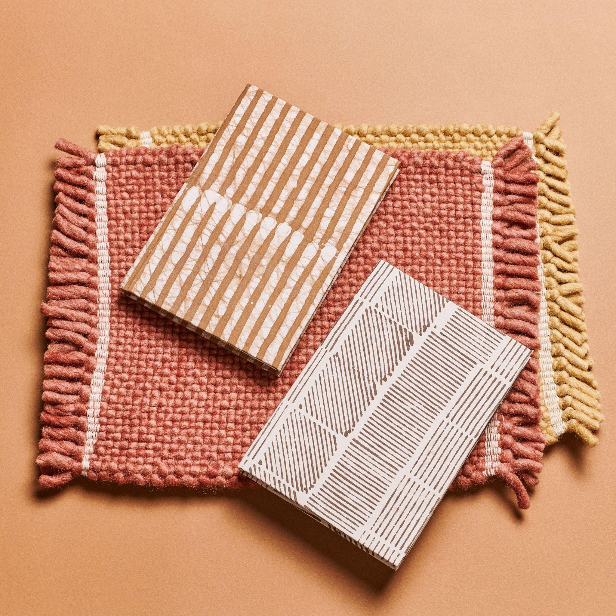 XXIe siècle et contemporain Oak, un journal artisanal fait à la main et sans déchets avec du papier fait à la main en vente