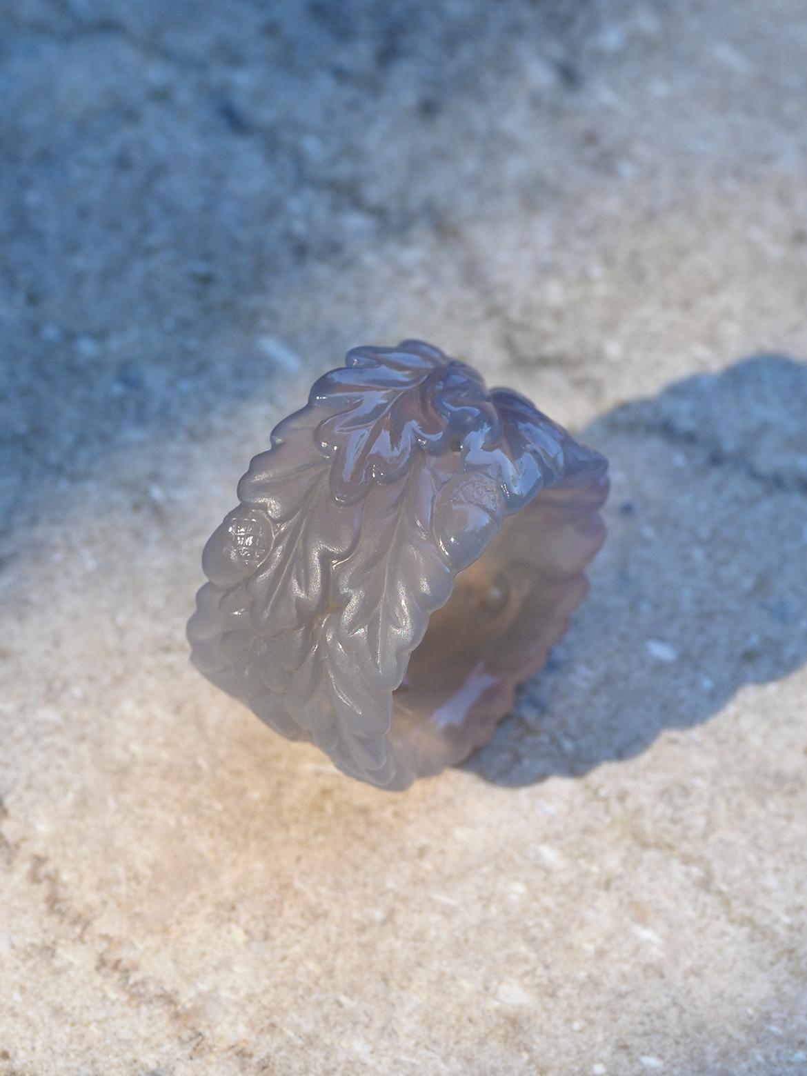 Anello Oak e ghiande scolpito a mano in agata e calcedonio regalo in stile LOTR in vendita 10