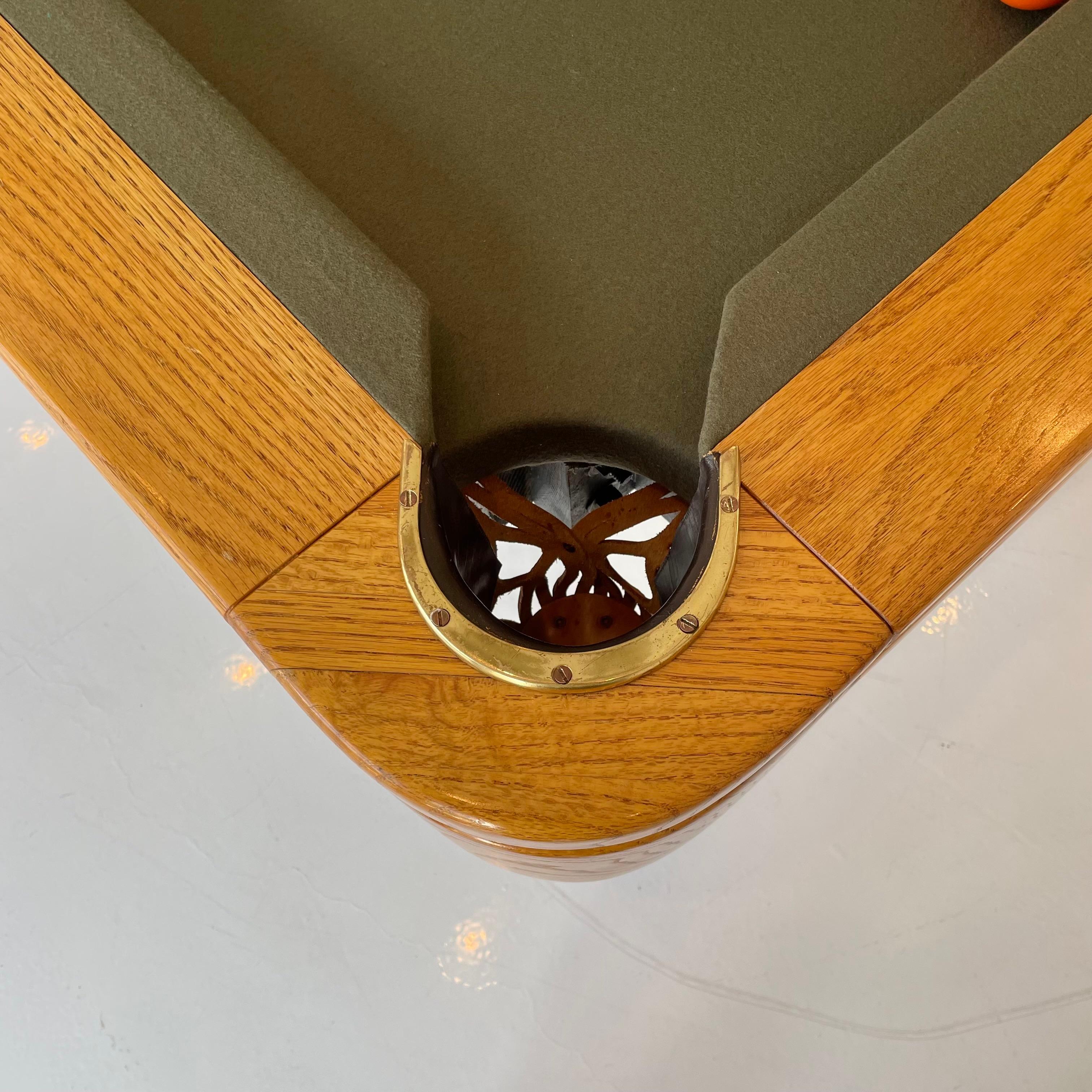 Oak and Brass Golden West Pool Table, 1980s USA In Good Condition In Los Angeles, CA