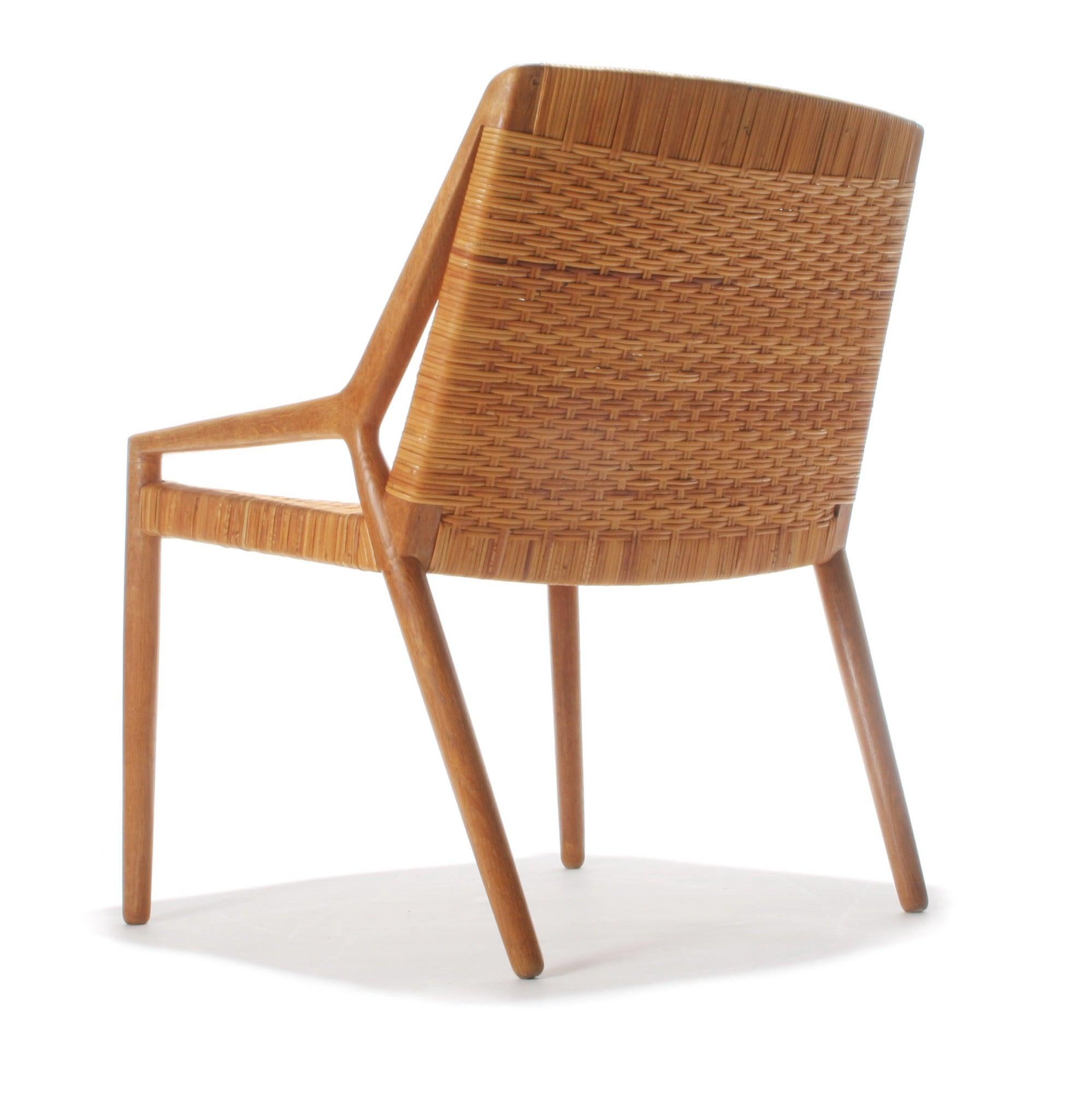 Danese Sedia da salotto in Oak e canna di Ejner Larsen e Aksel Bender Madsen per Willy Beck in vendita