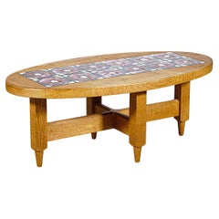 Tavolino in Oak e ceramica di Guillerme & Chambron Francia, anni '60