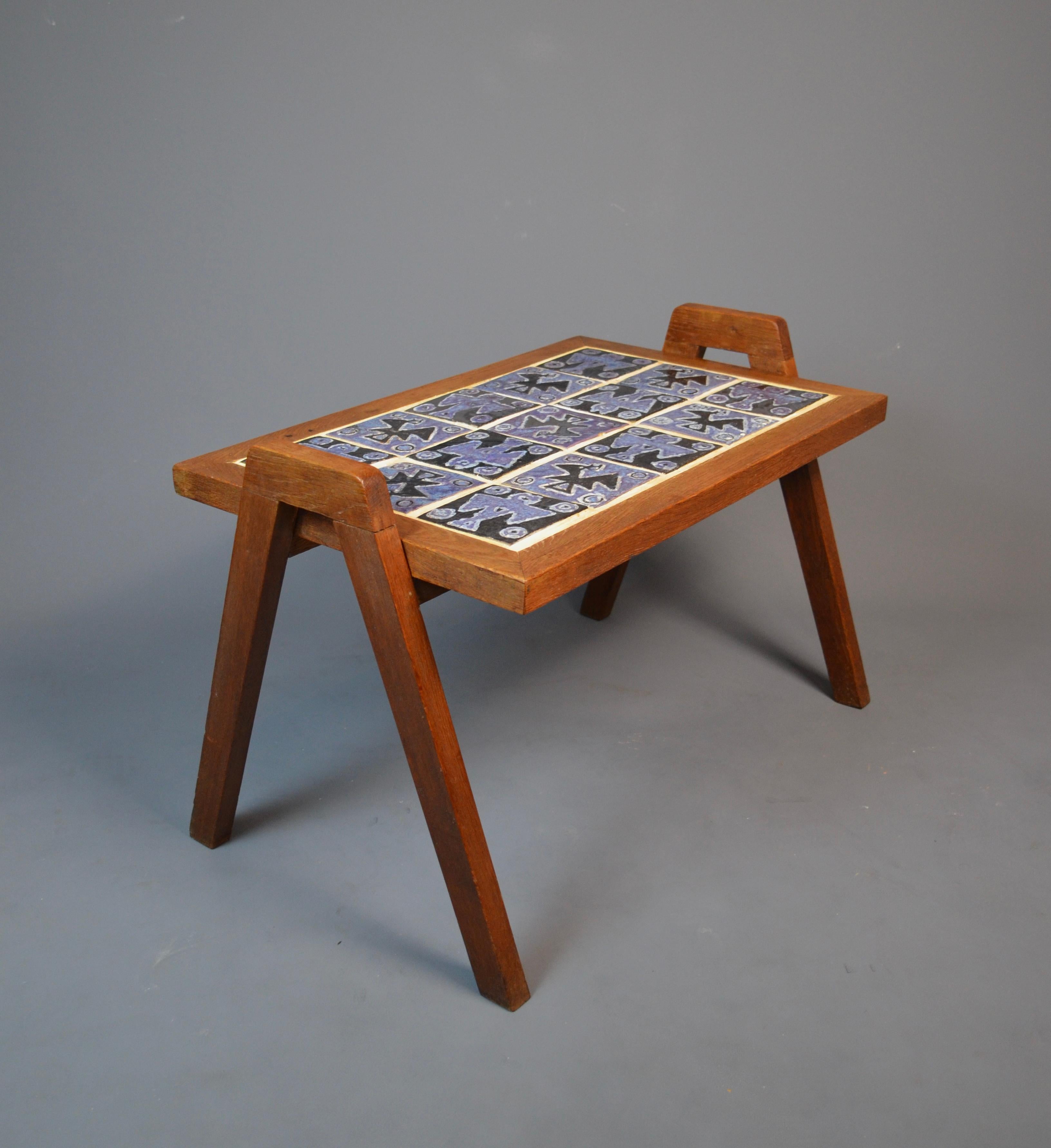 Mid-Century Modern Table basse en Oak et céramique par Guillerme et Chambron, France, circa 1960 en vente