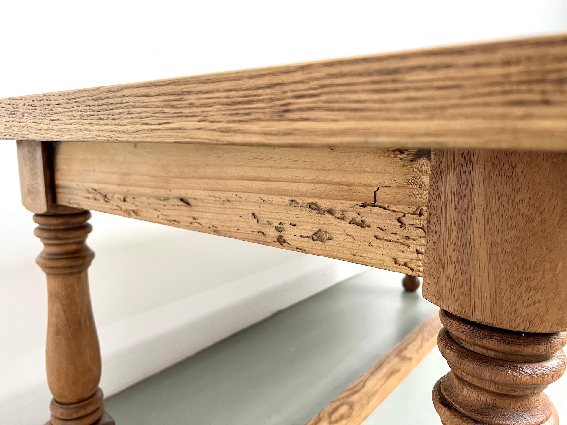 Table en chêne et merisier - années 1970 en vente 5