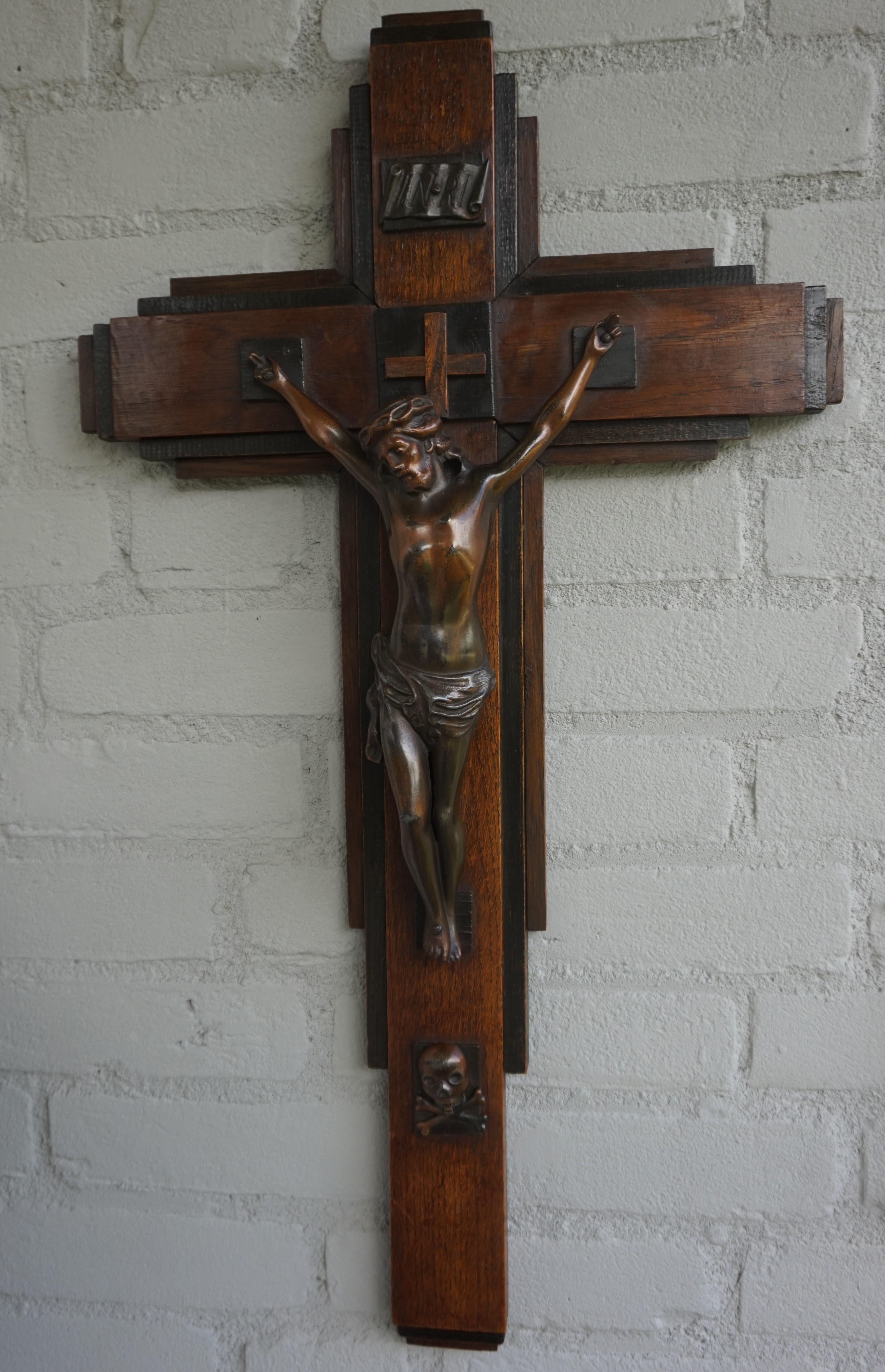 Oak and Ebonized Oak Art Deco Crucifix with a Bronzed Spelter Corpus of Christ 11