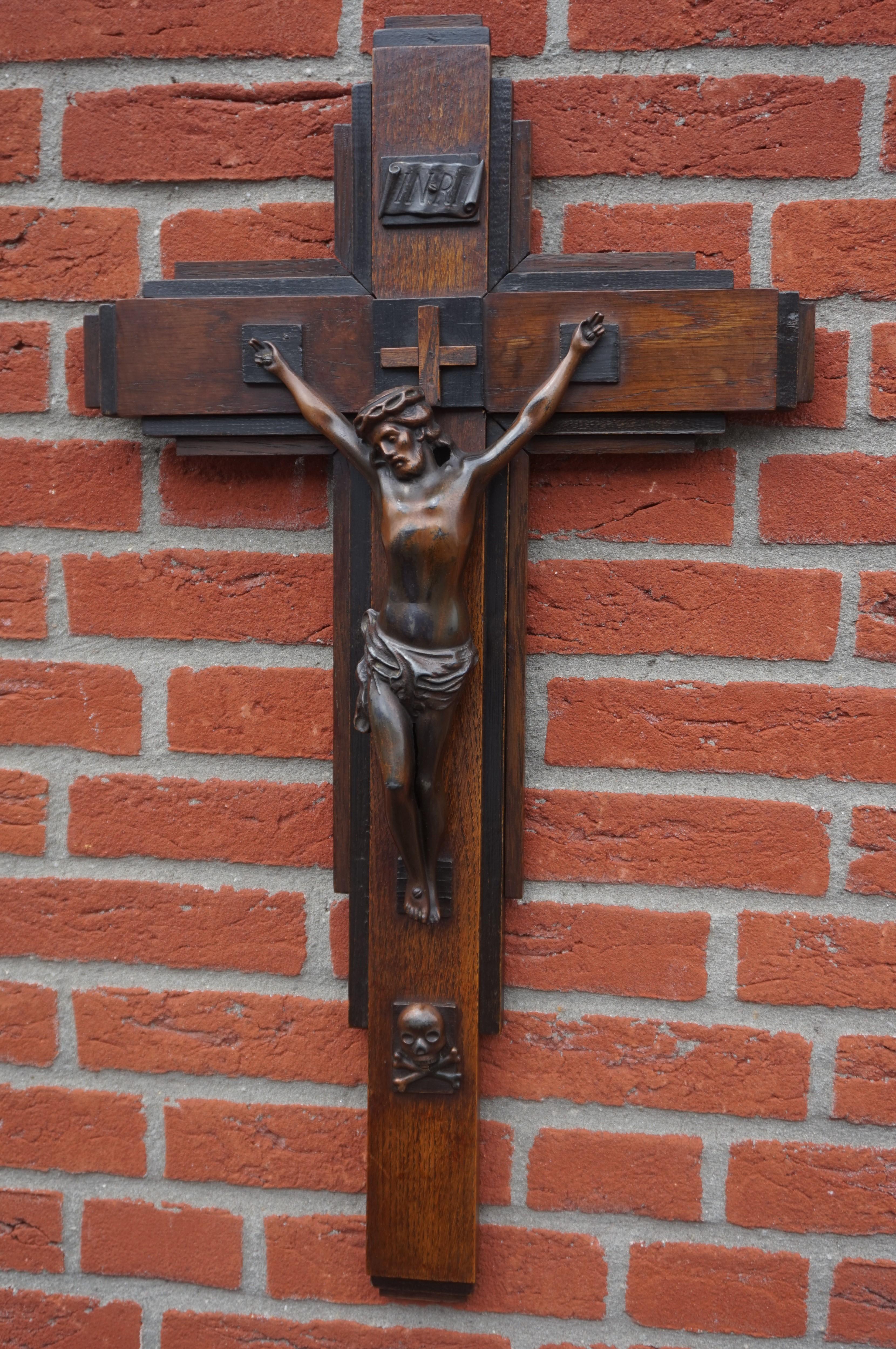 Oak and Ebonized Oak Art Deco Crucifix with a Bronzed Spelter Corpus of Christ 15