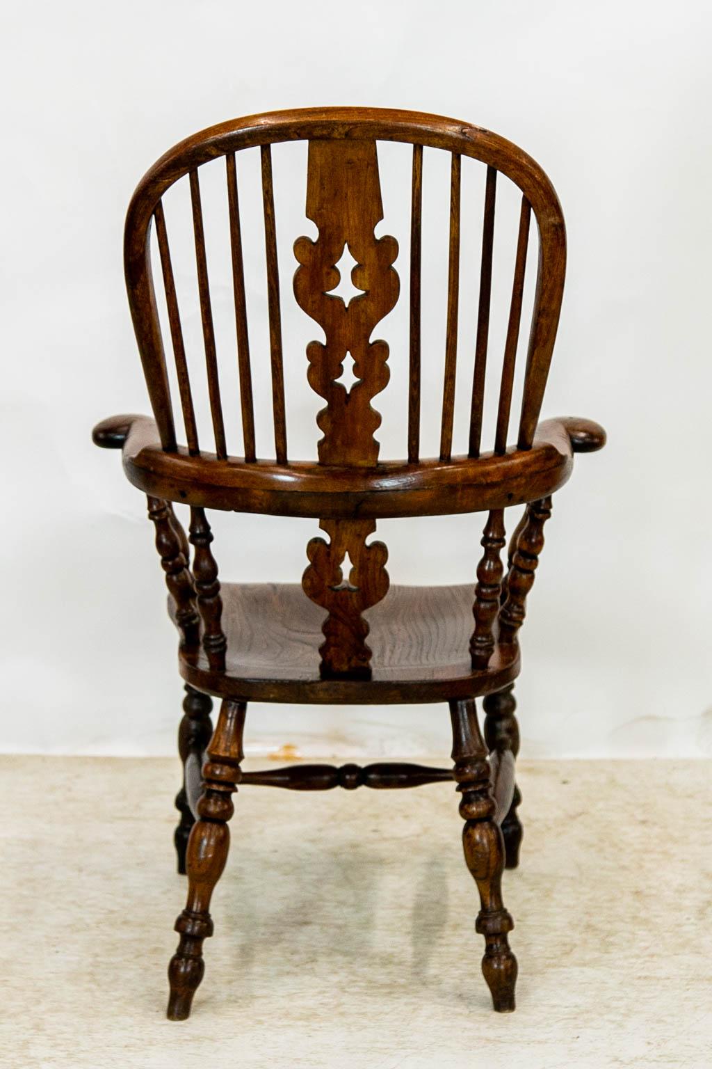 Oak and Elm Broad Arm Windsor Chair For Sale 1