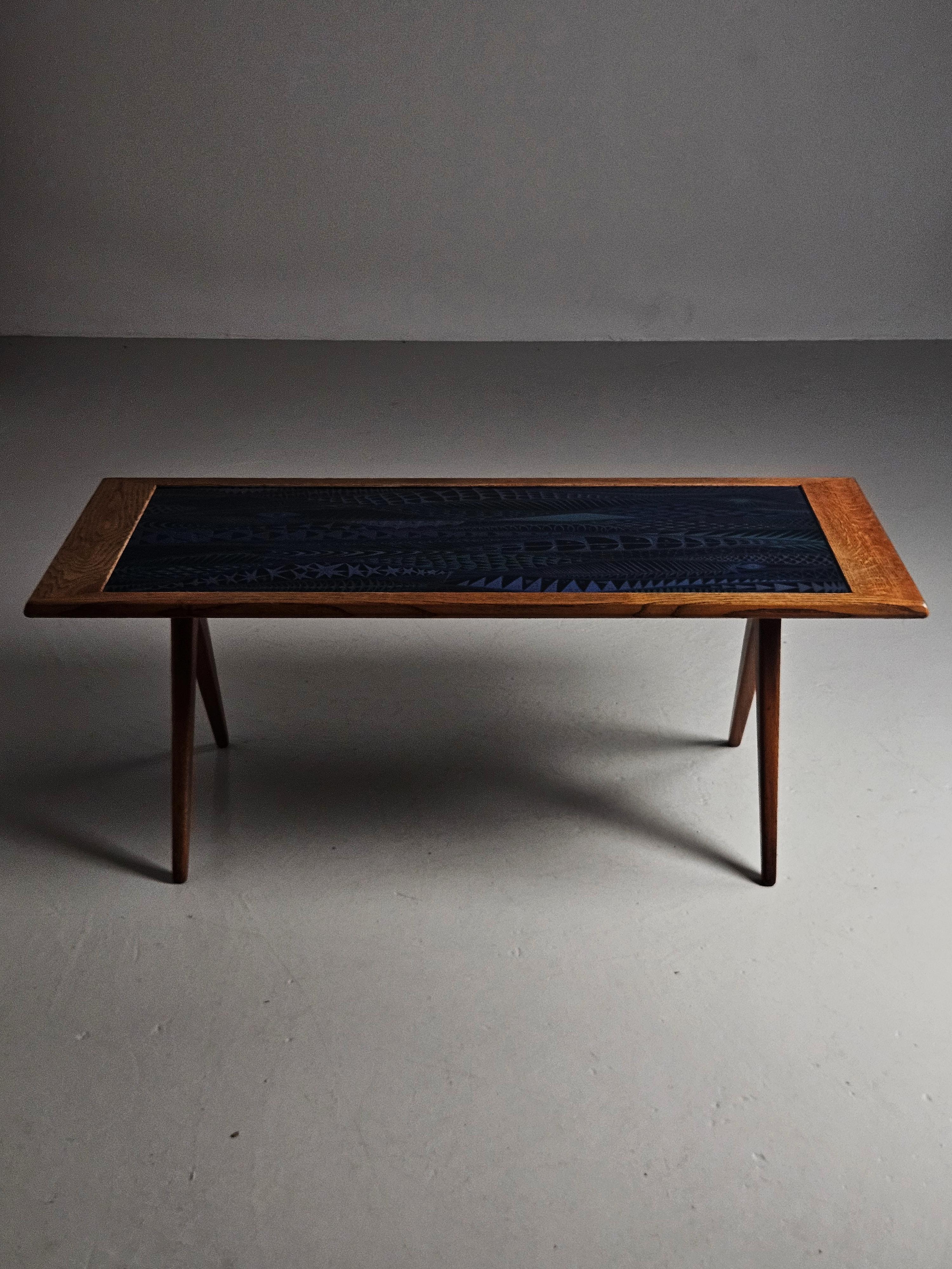 Mesa de roble y esmalte de Stig Lindberg para Nordiska Kompaniet, Suecia, años 50 en venta 4