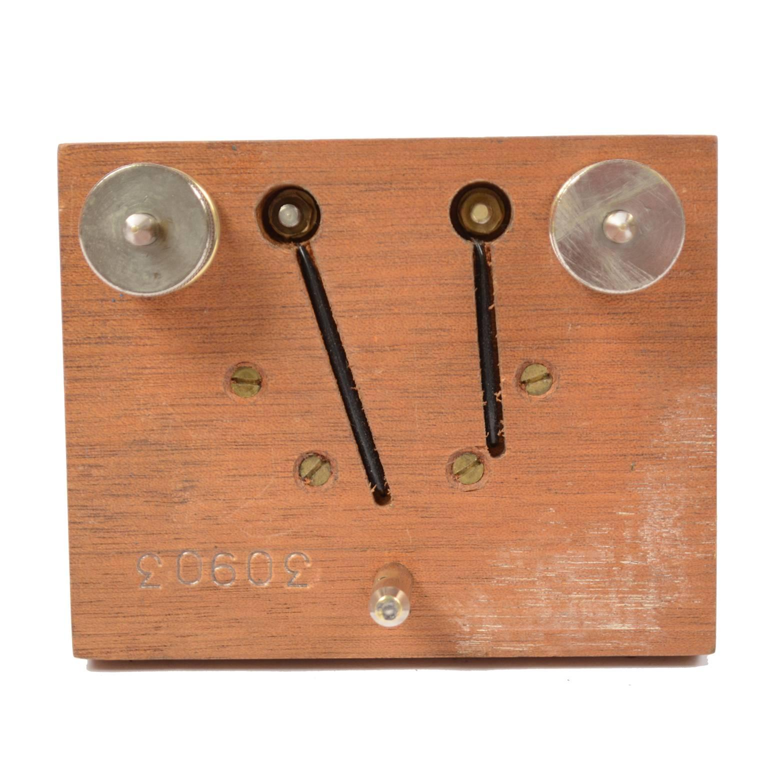 Galvanometer Antique Measuring Instrument Used for Telegraph Cables 1850 circa For Sale 2