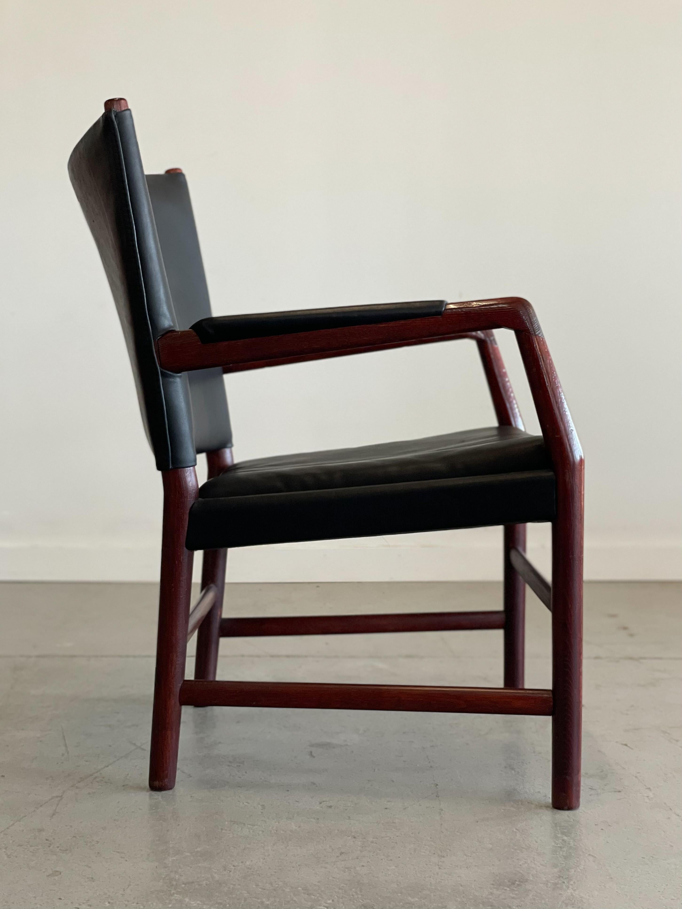 Scandinavian Modern Oak and Leather Aarhus ‘Town Hall’ Chair designed by Hans Wegner for Plan Mobel For Sale