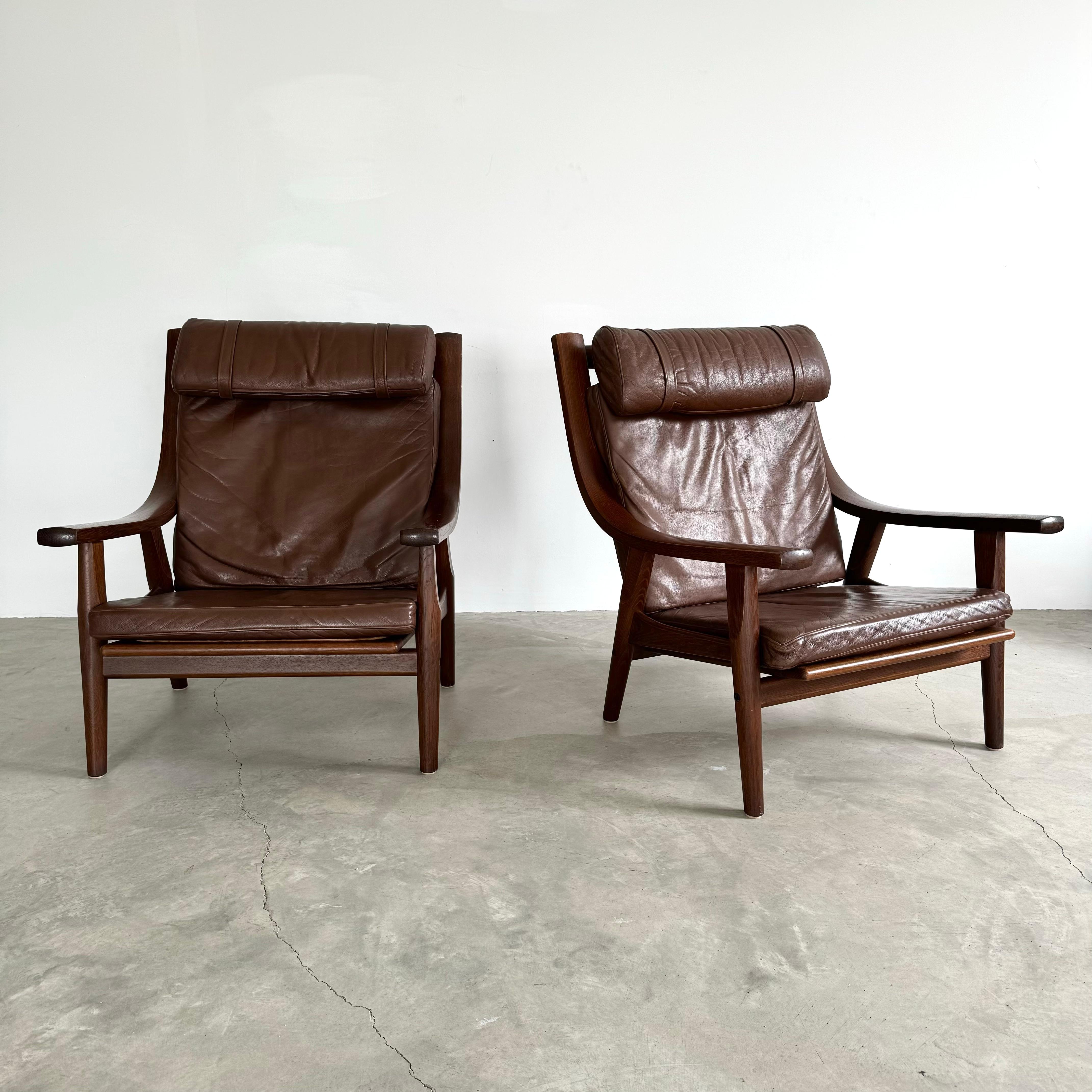 Oak and Leather Armchairs by Hans Wegner, Denmark 1960s In Good Condition In Los Angeles, CA