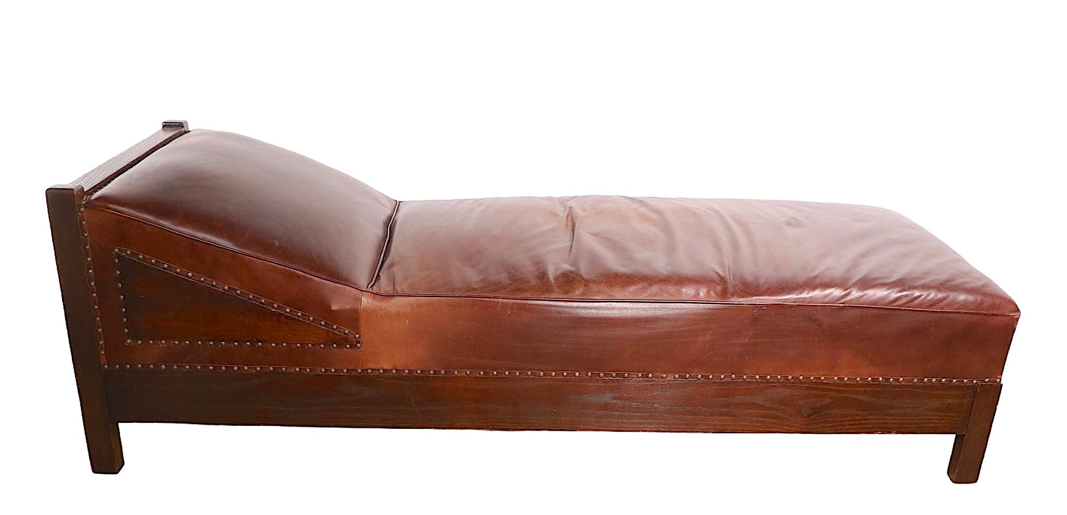 Oak and Leather Arts and Crafts Mission Daybed Chaise Lounge c. 1900 -1920's 5