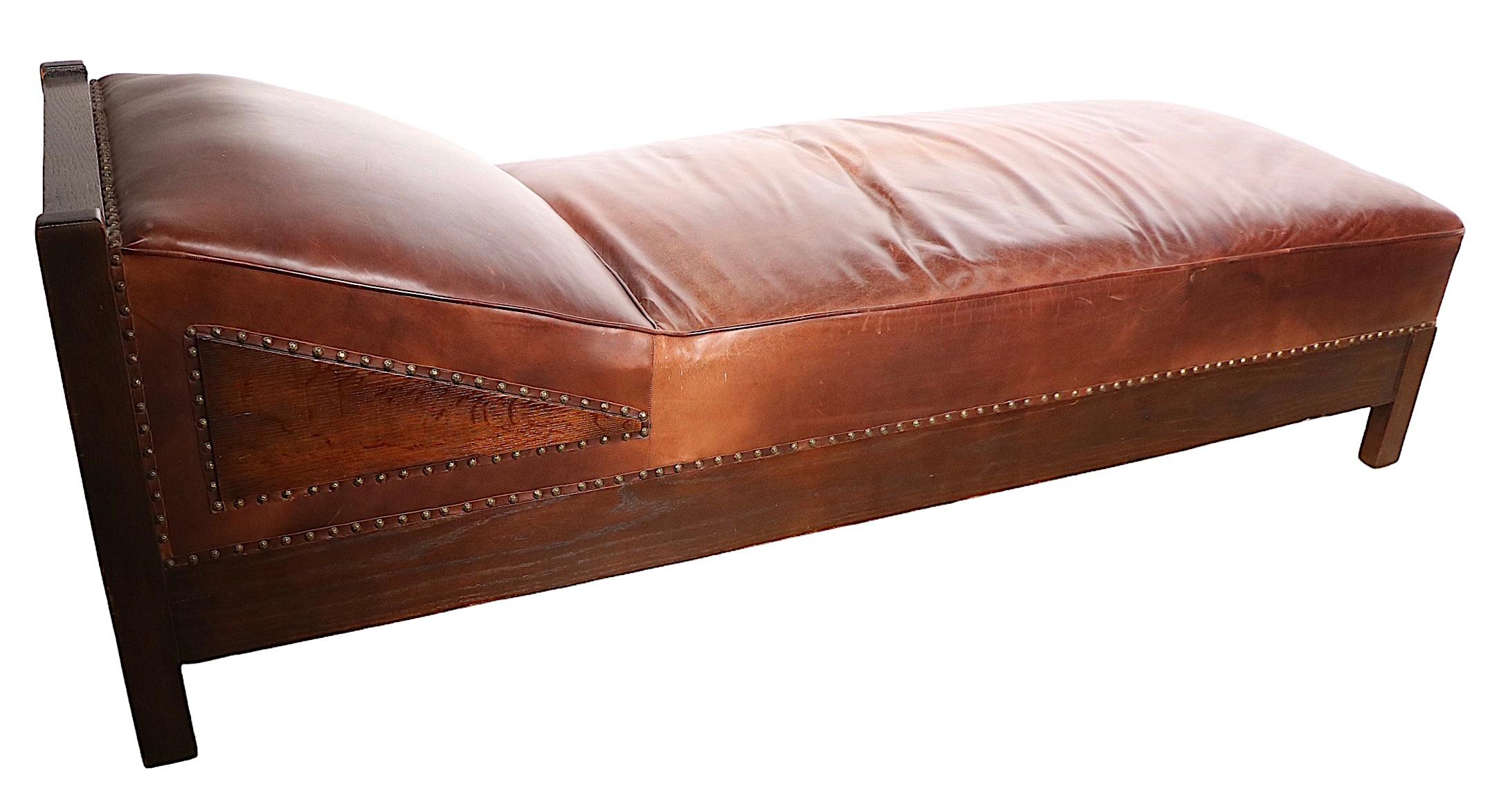 Oak and Leather Arts and Crafts Mission Daybed Chaise Lounge c. 1900 -1920's 11