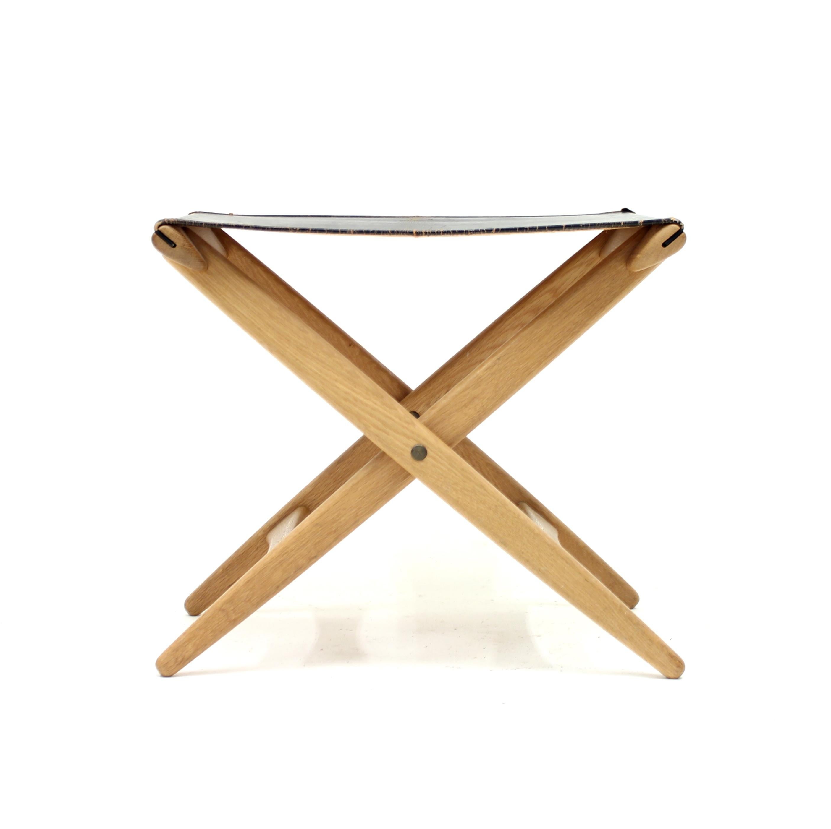 Swedish Oak and Leather Folding Stool by Östen Kristiansson for Luxus, 1960s