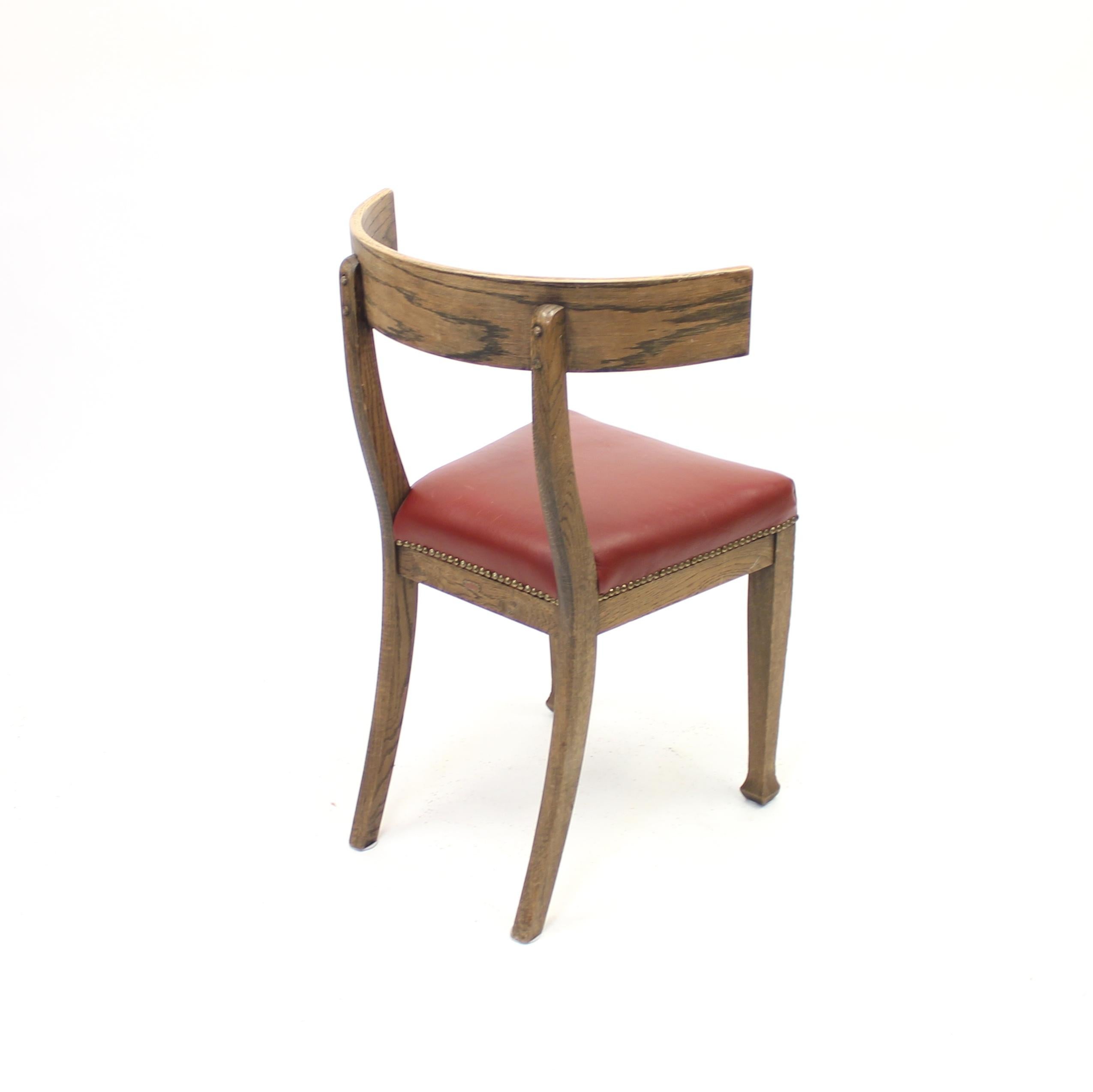 Oak and Leather Klismos Chair, Early 20th Century 5