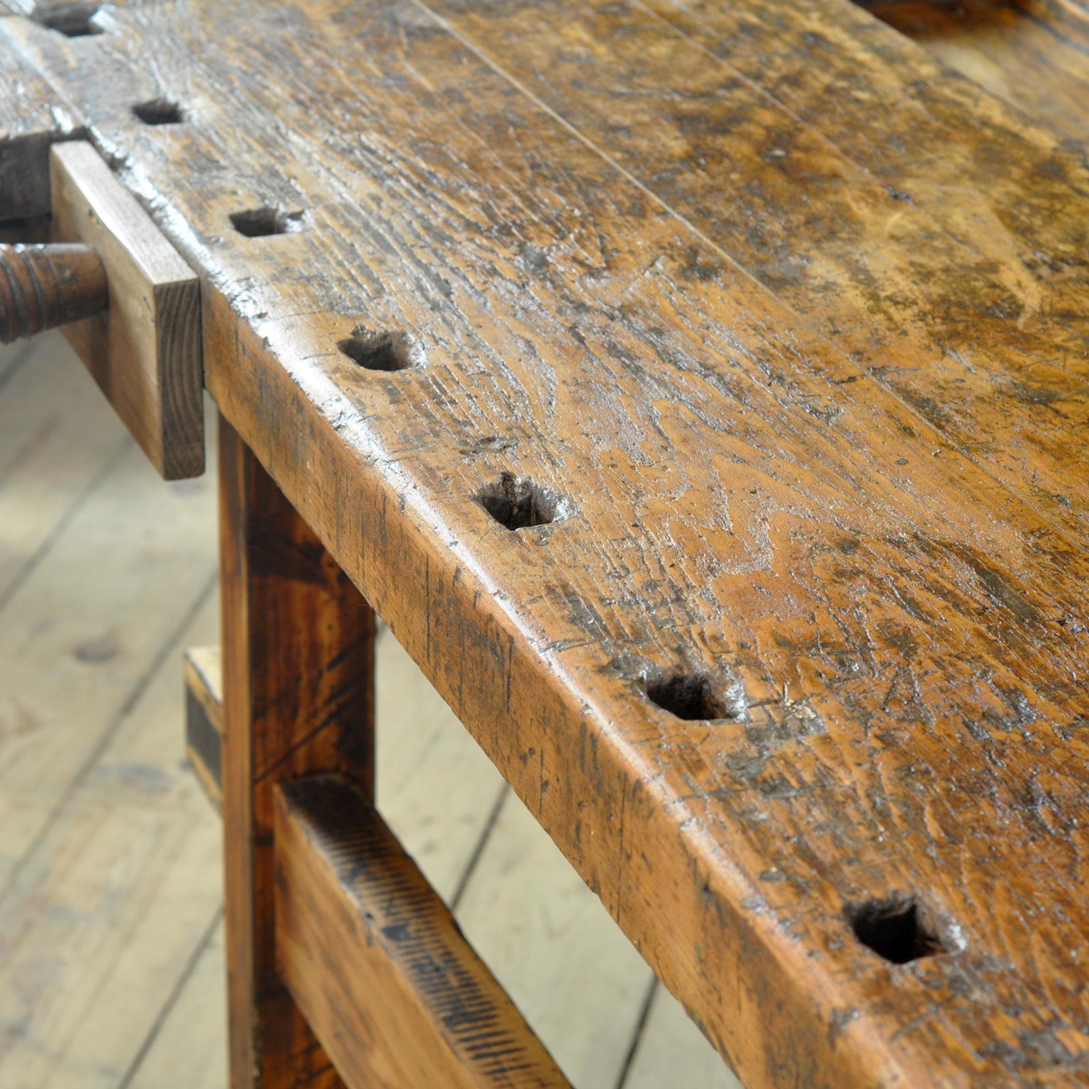 Oak and pine Carpenter’s Workbench, circa 1900 For Sale 5