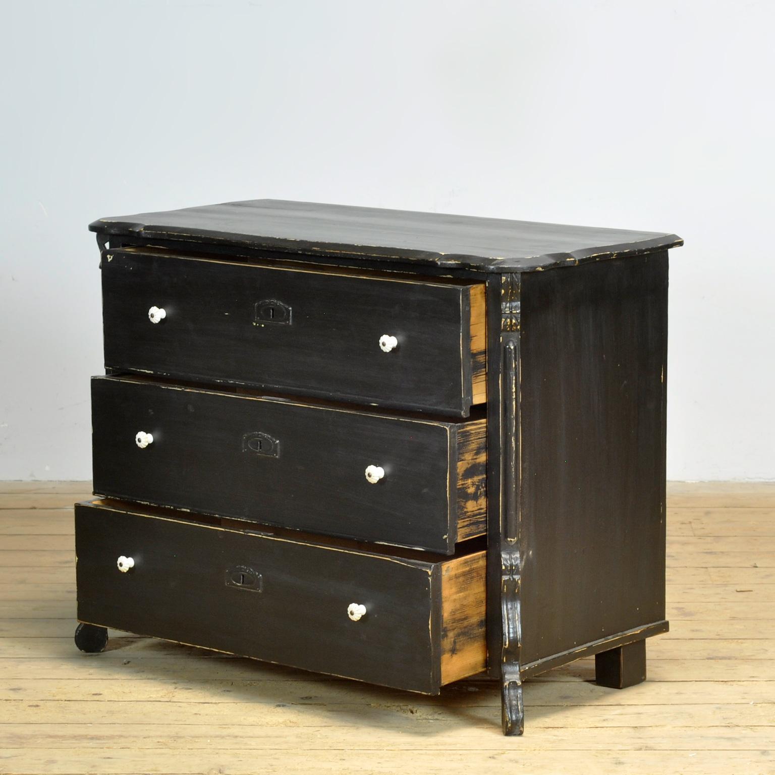 Painted Oak and pine Chest of drawers, 1910s For Sale