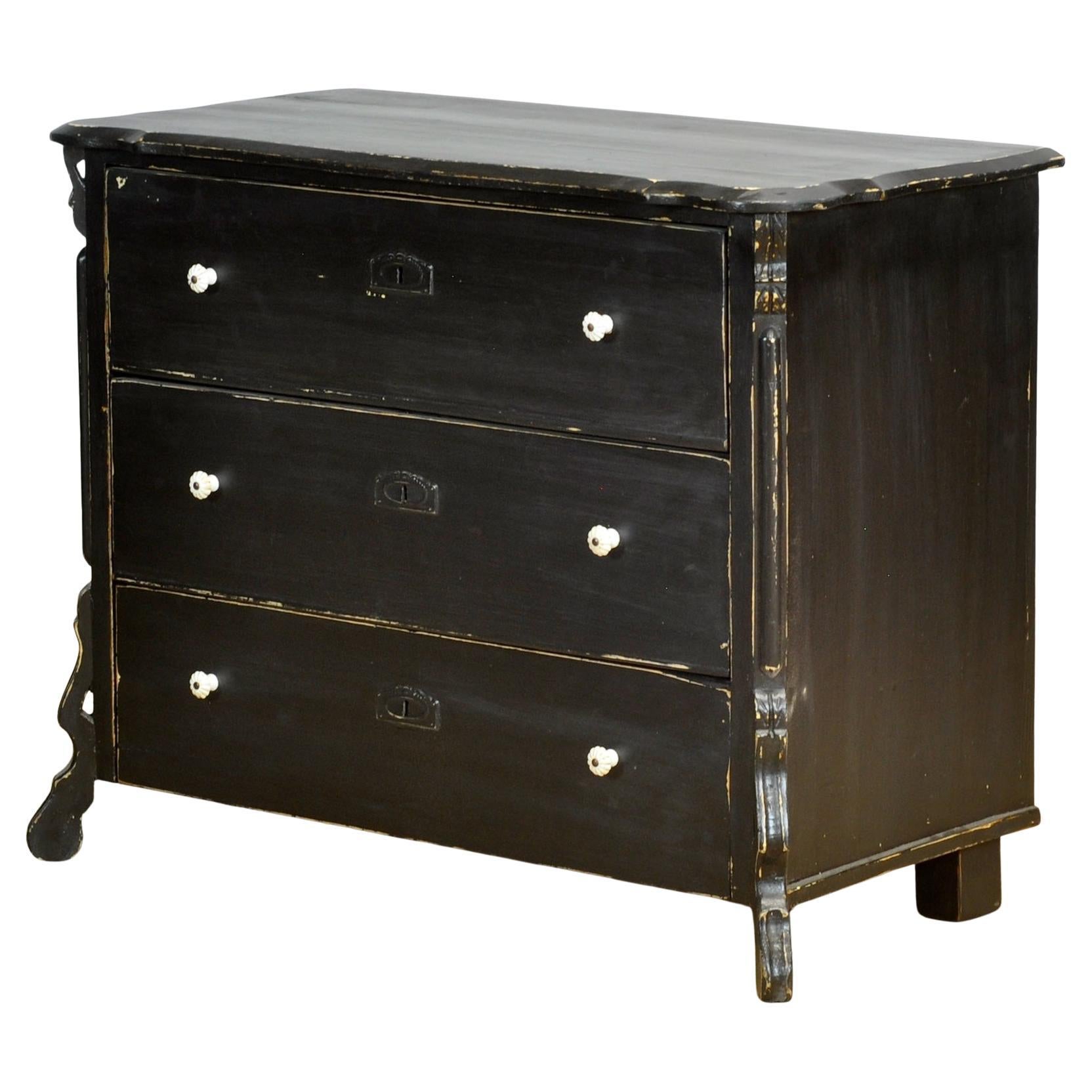 Oak and pine Chest of drawers, 1910s For Sale