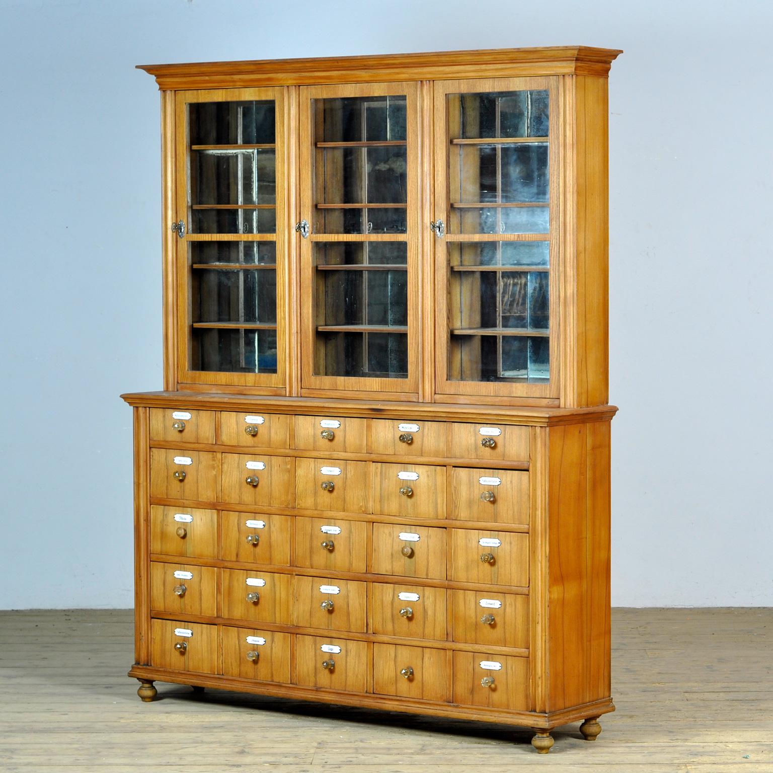 Oak And Pine Pharmacy Cabinet, anno 1889 In Good Condition For Sale In Amsterdam, Noord Holland